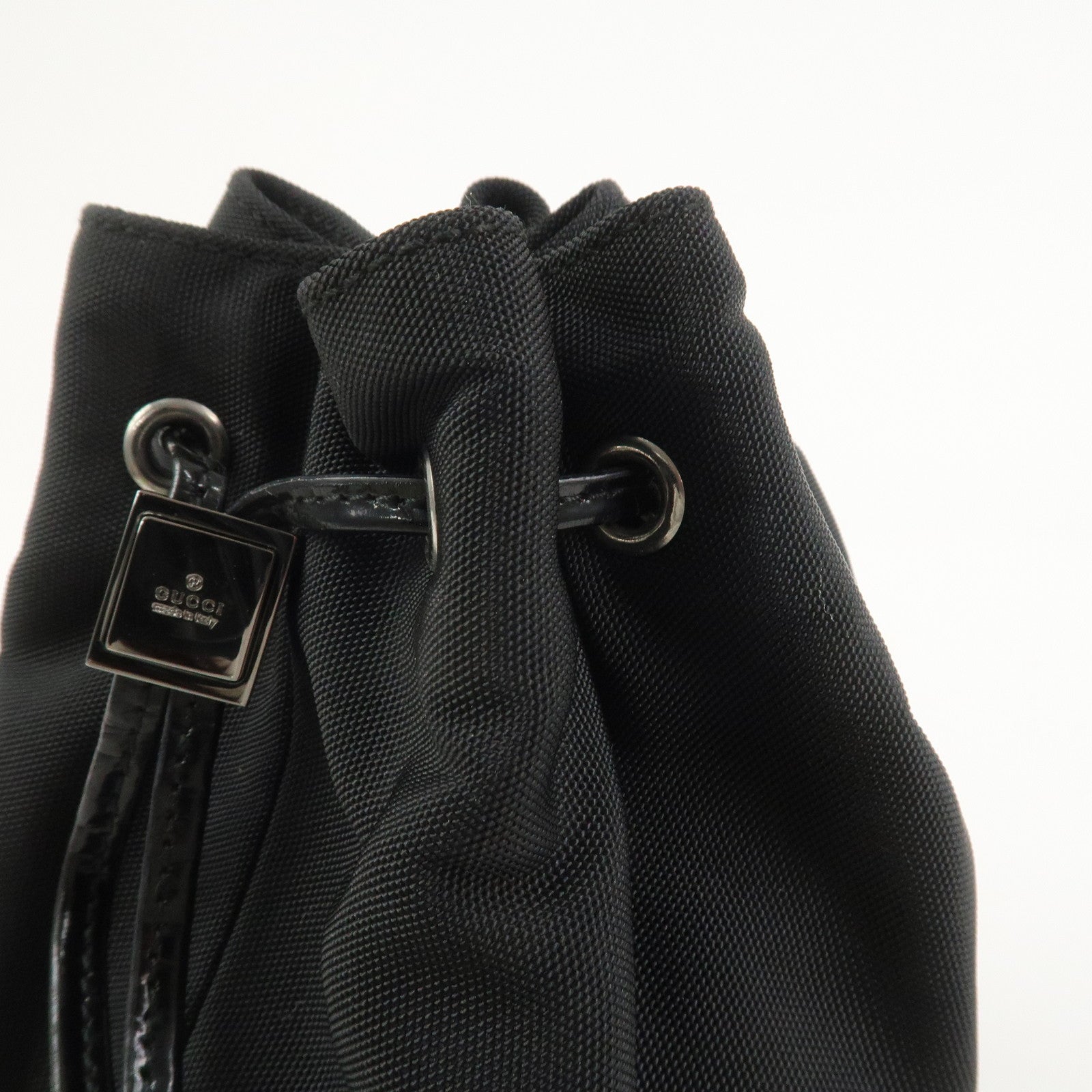 GUCCI Nylon Patent Leather Cosmetic Pouch Hand Bag Black 390・0973