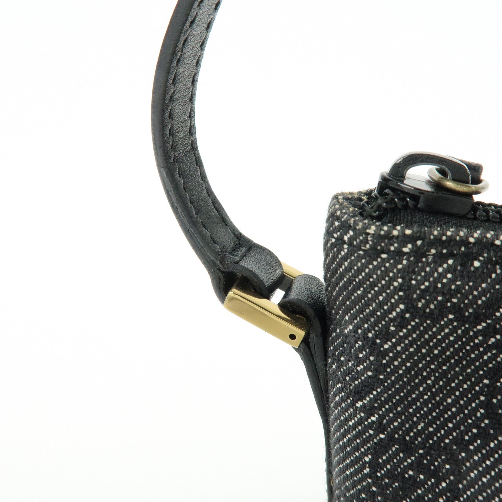 GUCCI Boat Bag GG Canvas Accessory Pouch Hand Bag Black 07198