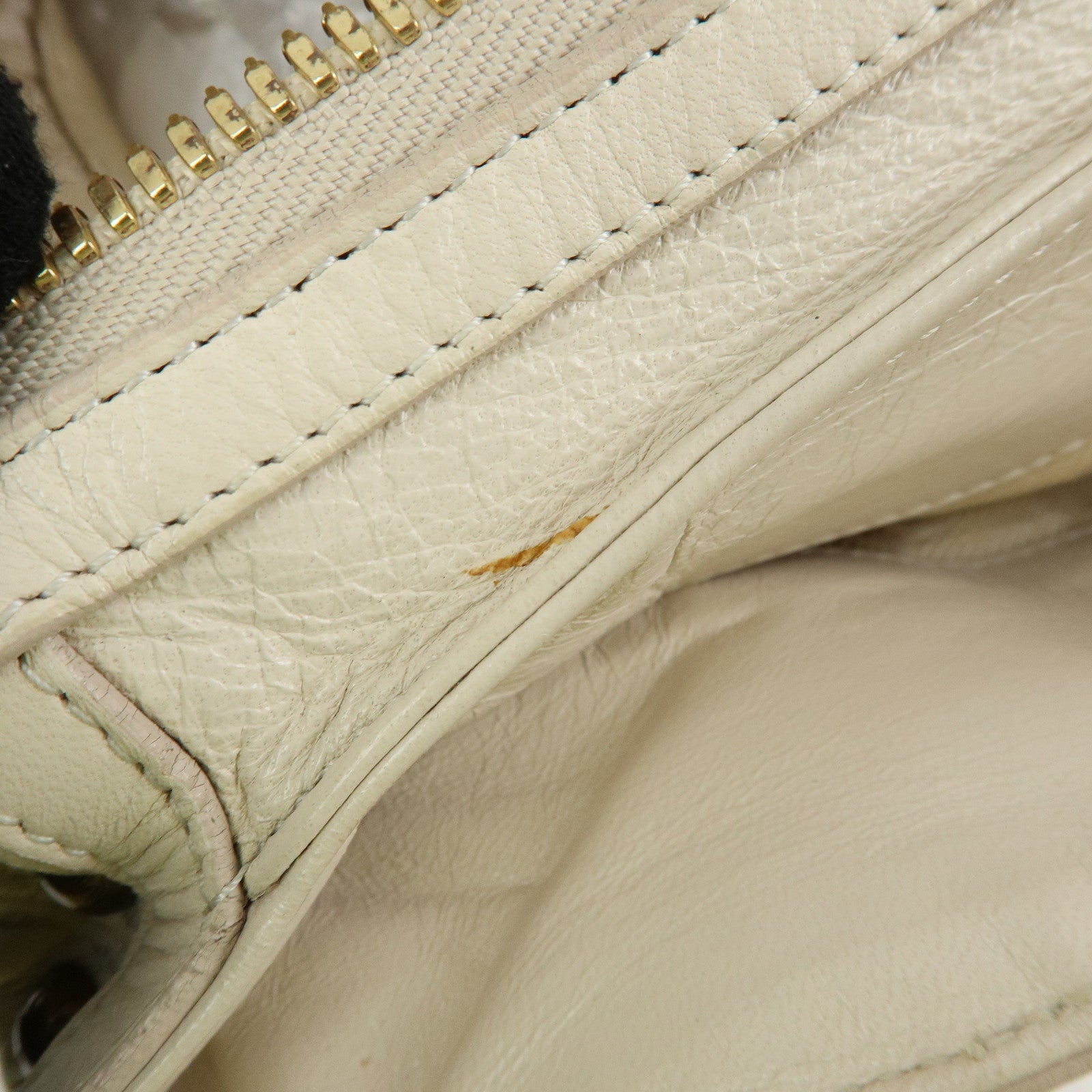 Louis Vuitton Cruise Line Rivet Bag Leather Hand Bag Ecru M95345