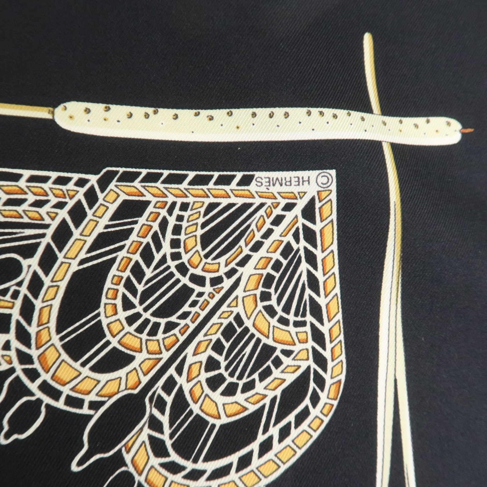 HERMES  Carre 90 Silk 100% Scarf LIBRES COMME L'AIR Bird Print