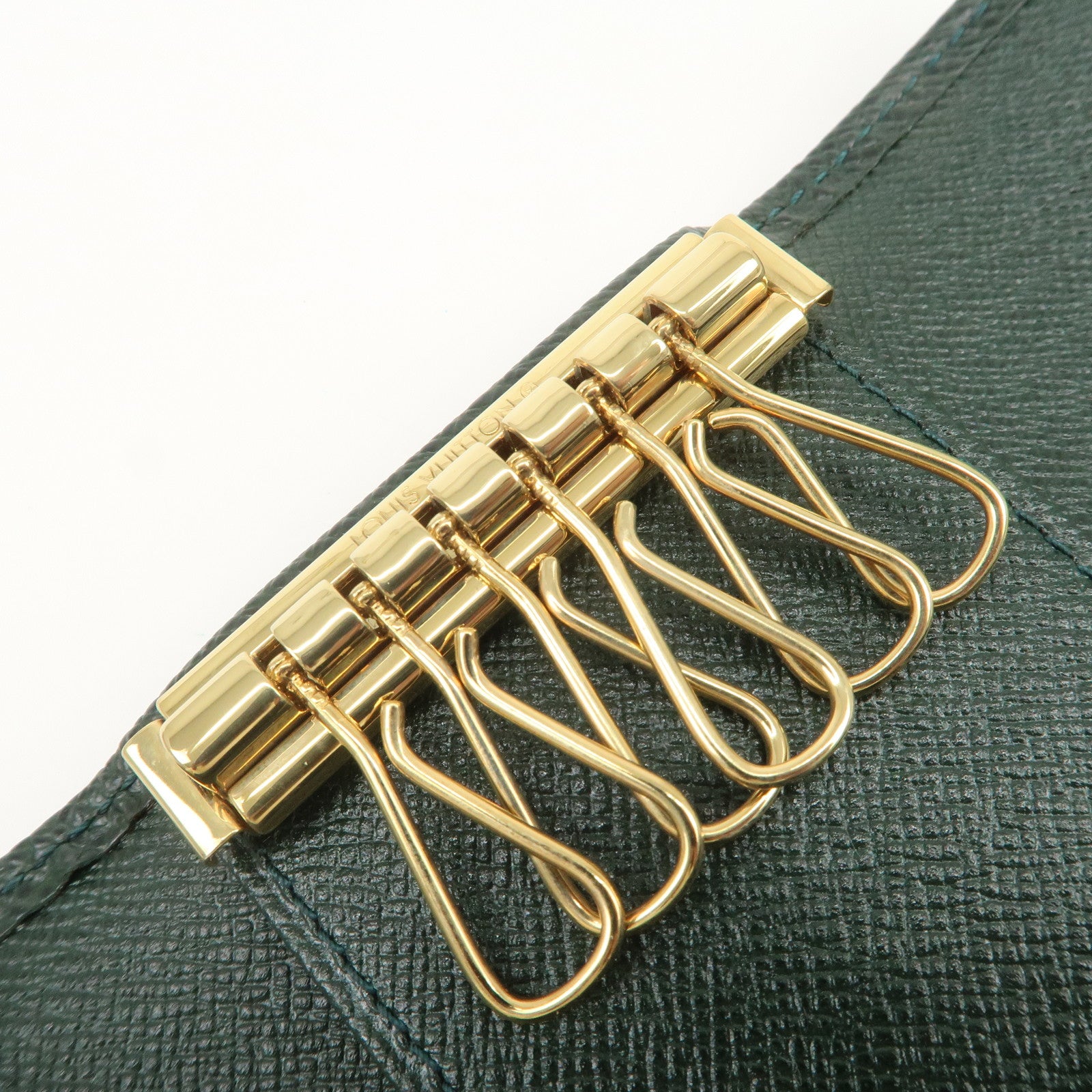 Louis Vuitton Taiga Leather Multicles 6 Key Case Epicea M30534