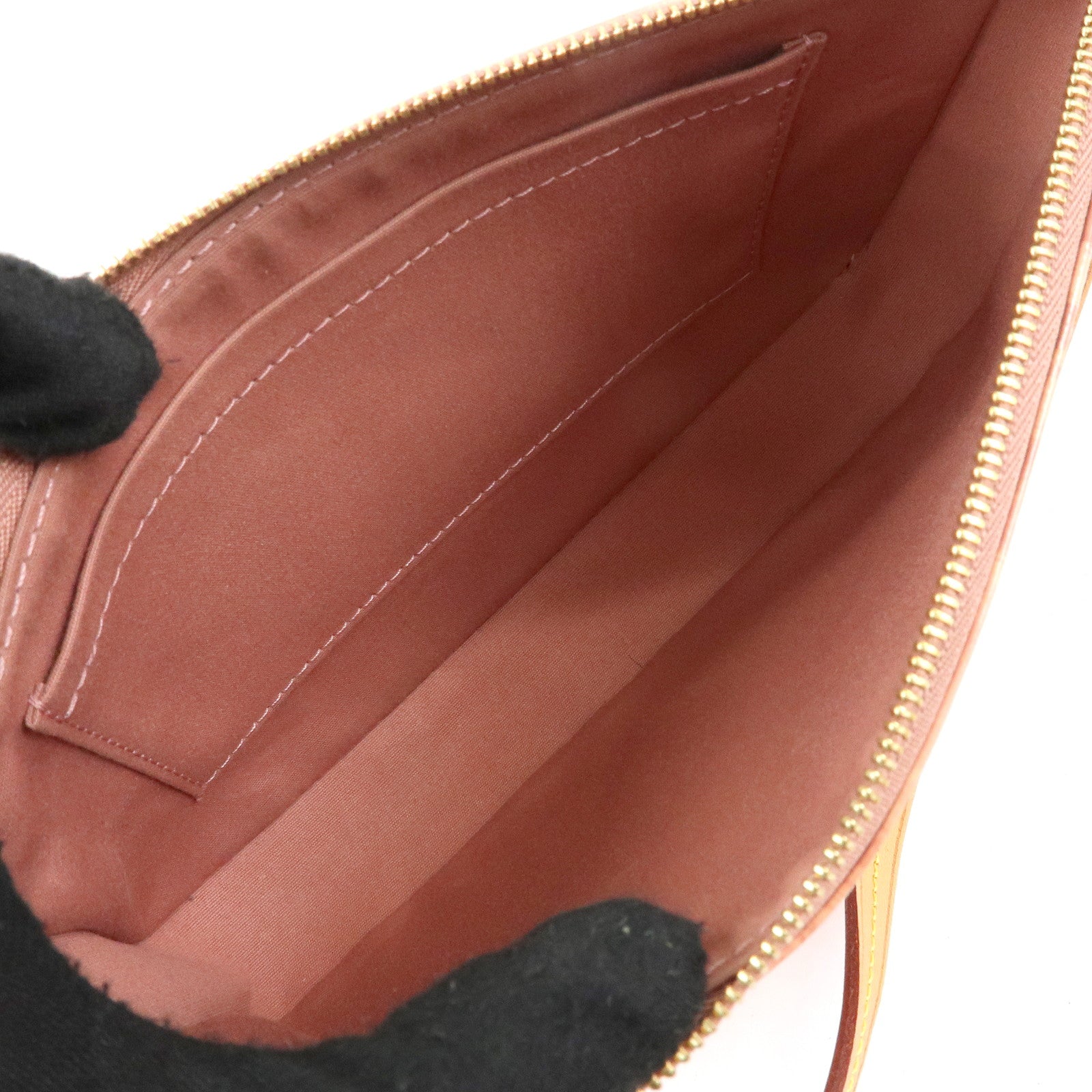 Louis Vuitton Vernis Archipel Ikat Flower Shoulder Bag Pink M90043