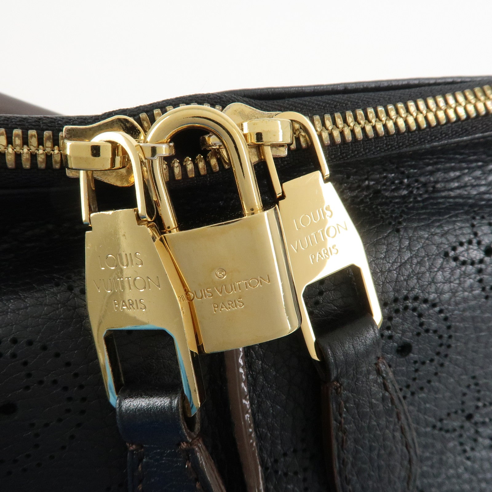 Louis Vuitton Monogram Mahina Selene PM Shoulder Bag Noir M94035