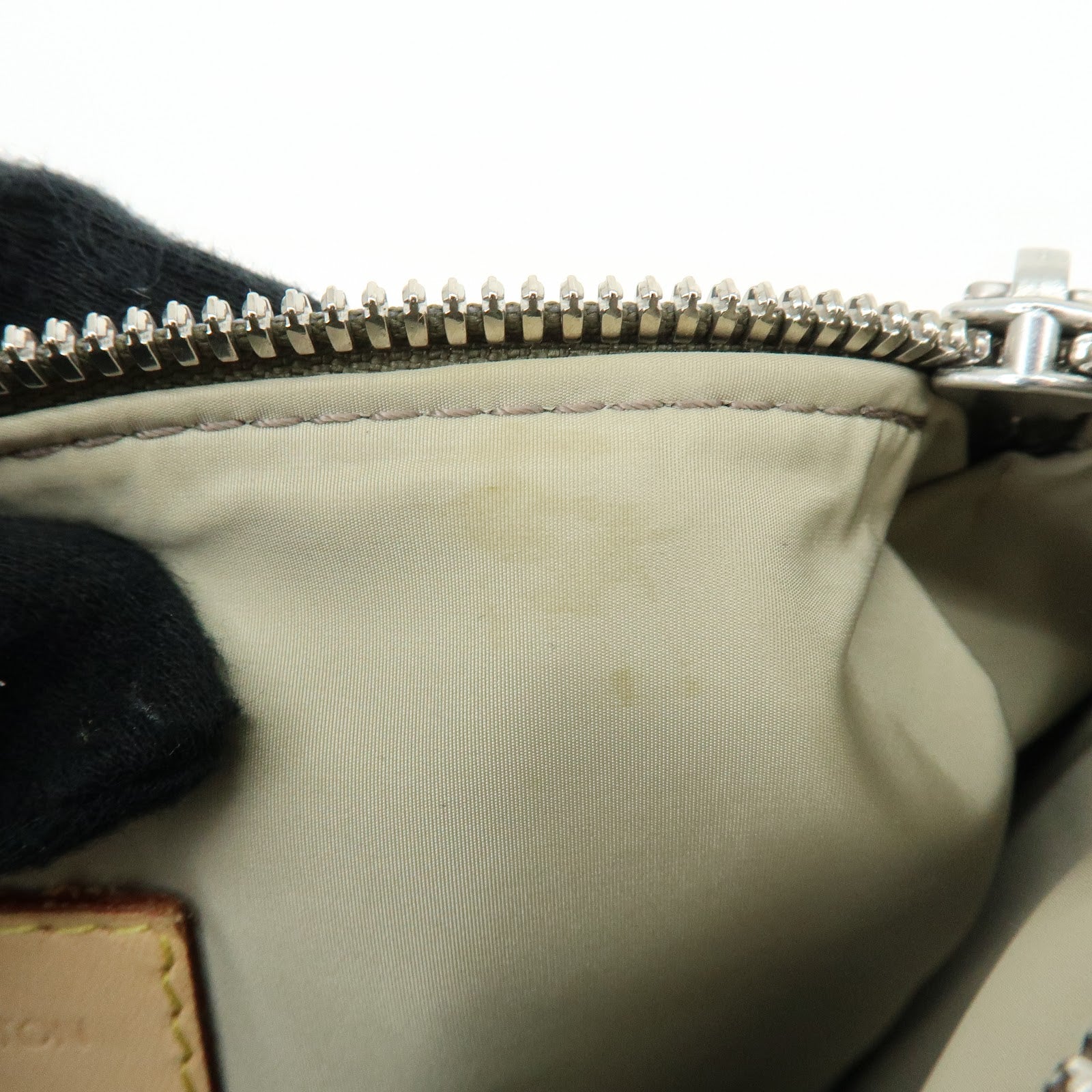 Louis Vuitton Damier Geant Citadan PM Shoudler Bag Terre M93043