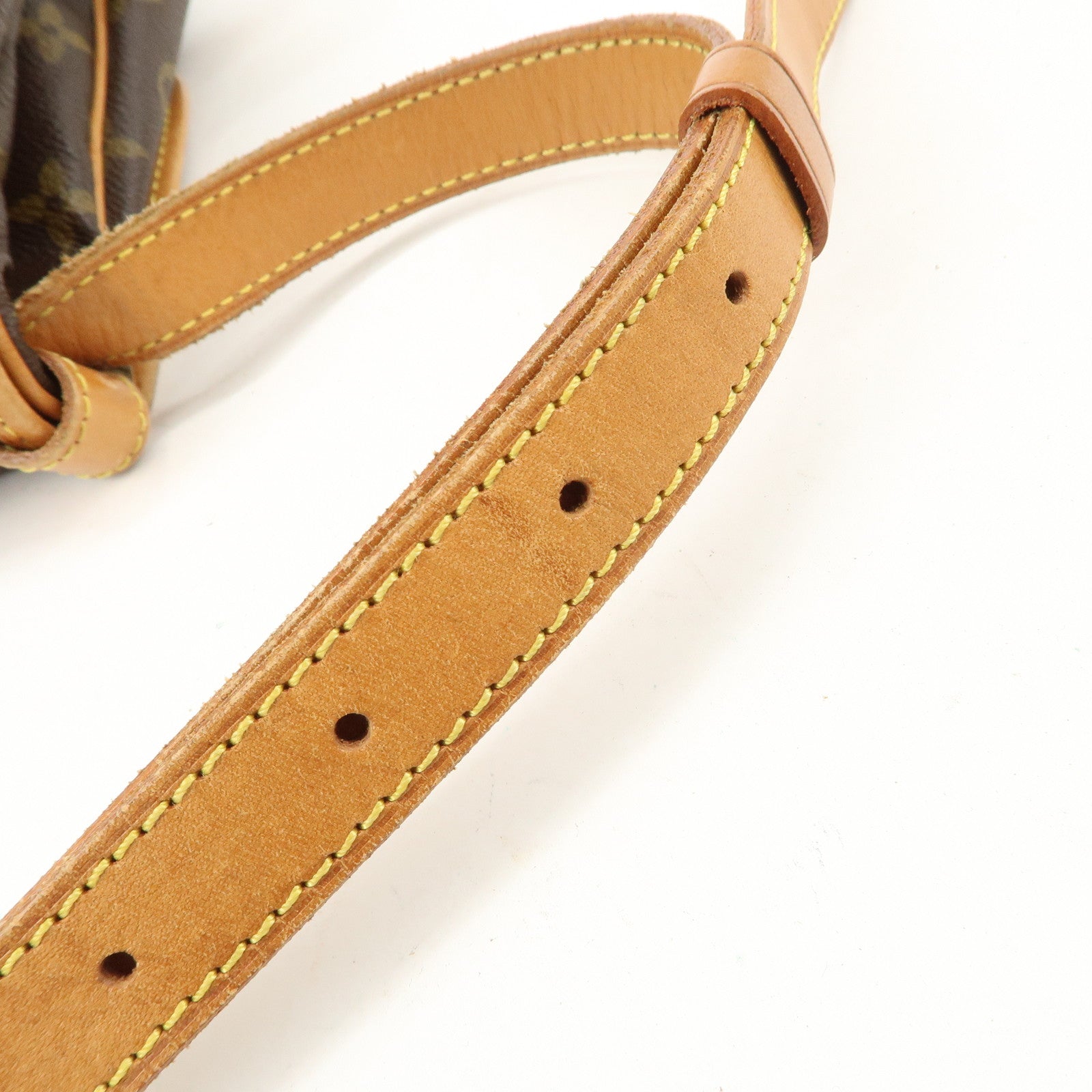 Louis Vuitton Monogram Saumur 30 Crossbody Bag Brown M42256 Used