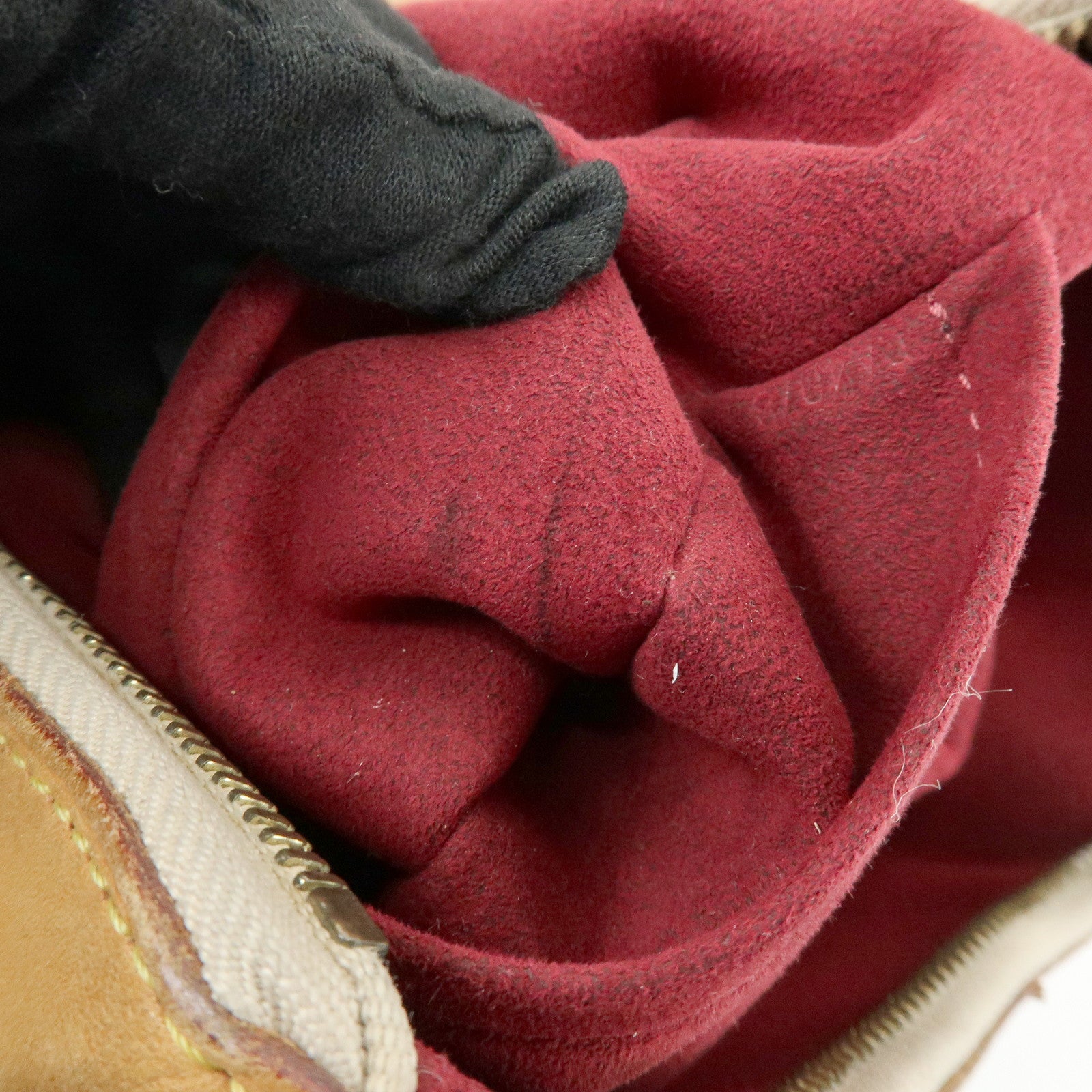 Louis Vuitton Monogram Multicolor Greta Shoulder Bag Blanc M40195