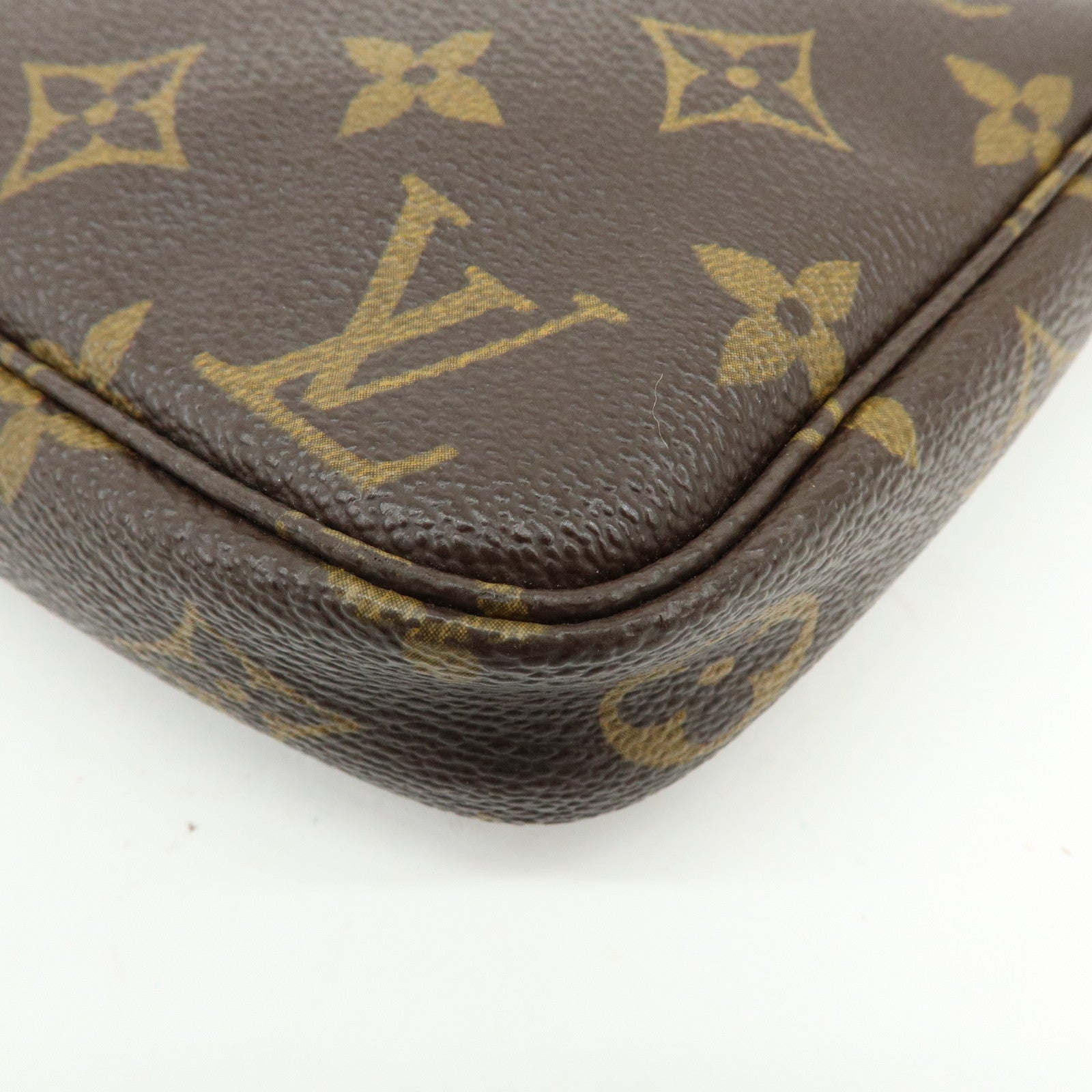 Louis Vuitton Monogram Pochette Accessoires Pouch Hand Bag M51980