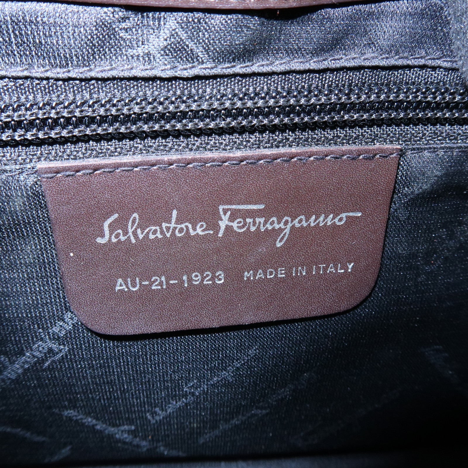 Ferragamo Vara Leather Shoulder Bag Hand Bag Brown