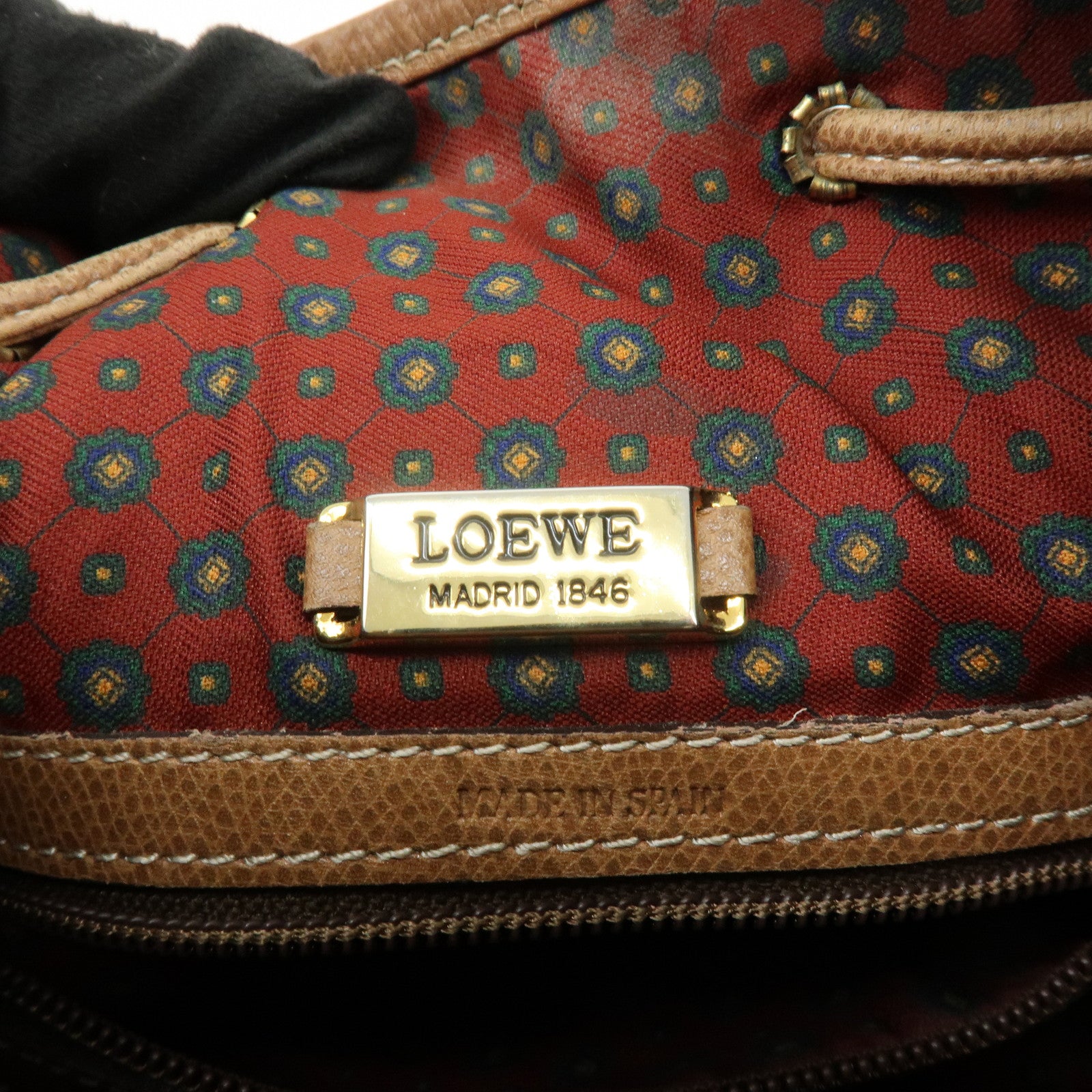 LOEWE Anagarm Leather Drawstring Shoulder Bag Brown