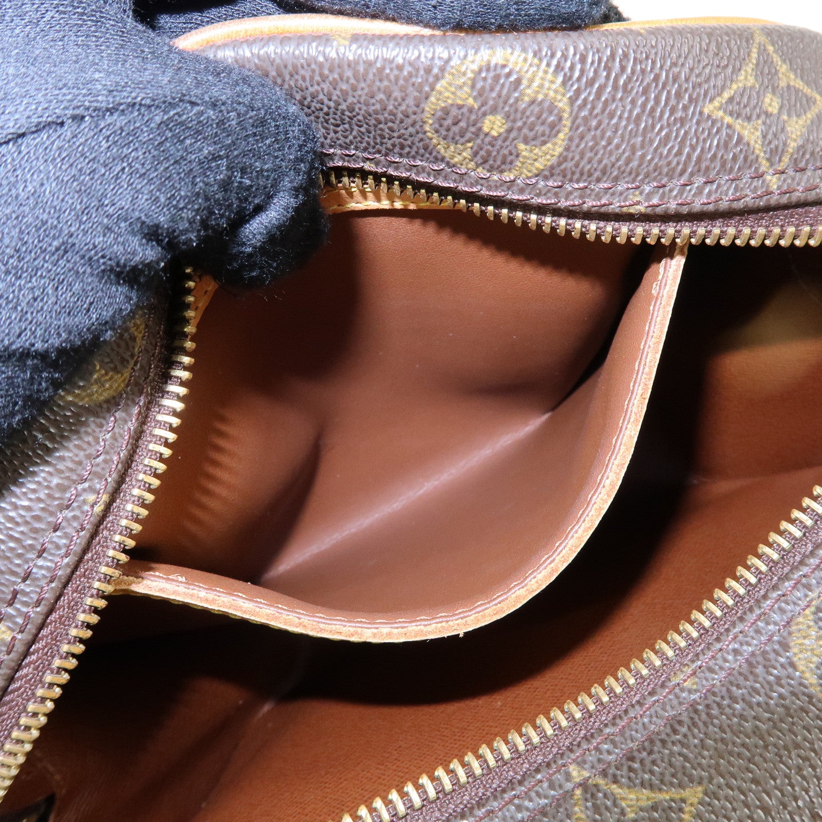 Louis Vuitton Monogram Blois Crossbody Shoulder Bag Brown M51221
