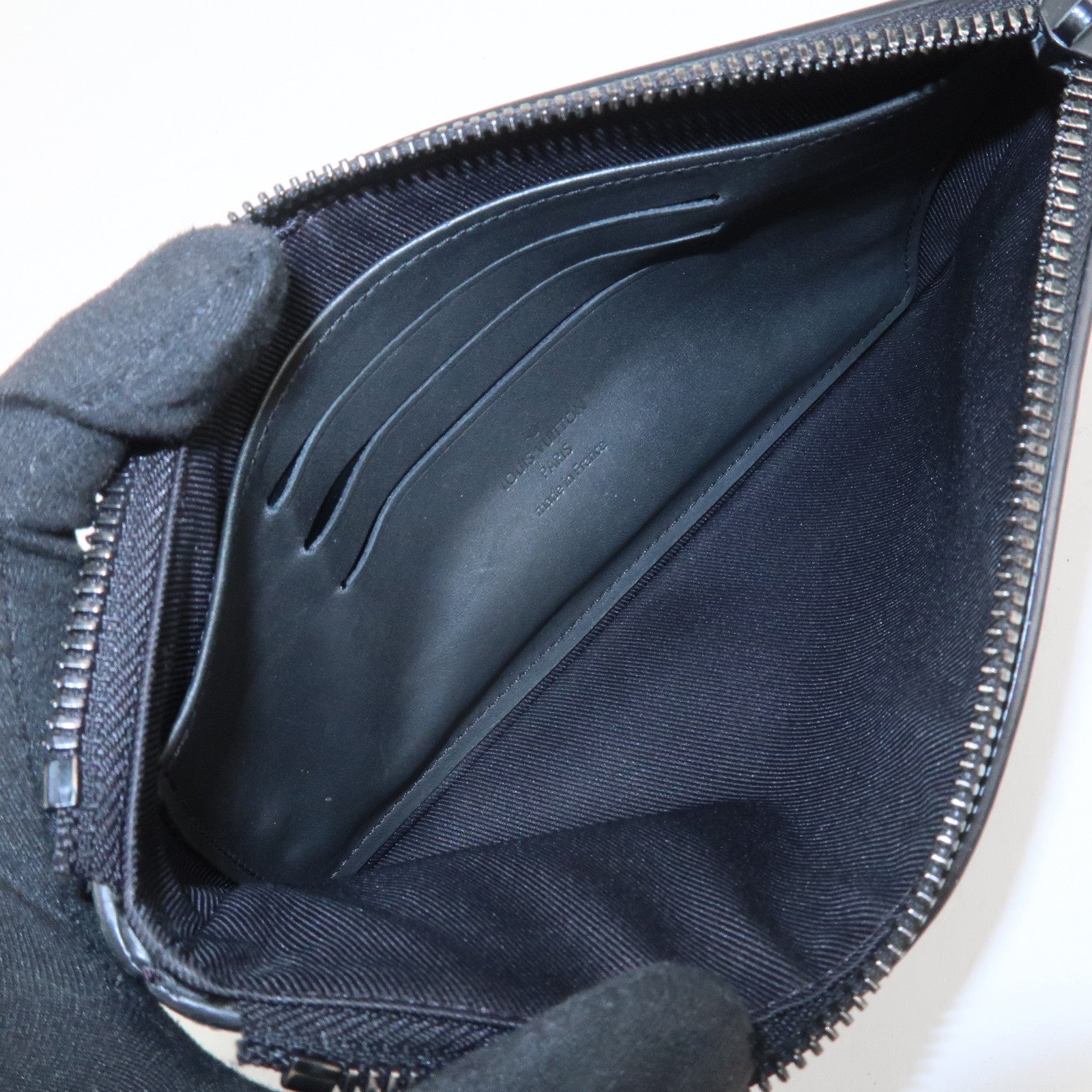 Louis Vuitton Monogram Shadow Pochette Discovery PM Noir M44335