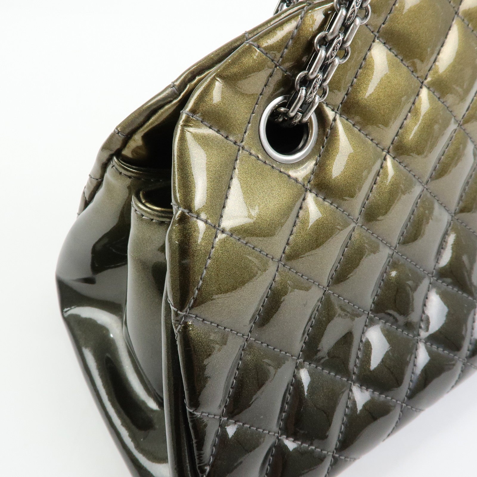 CHANEL Mademoiselle Matelasse Patent Leather Shoulder Bag A50557