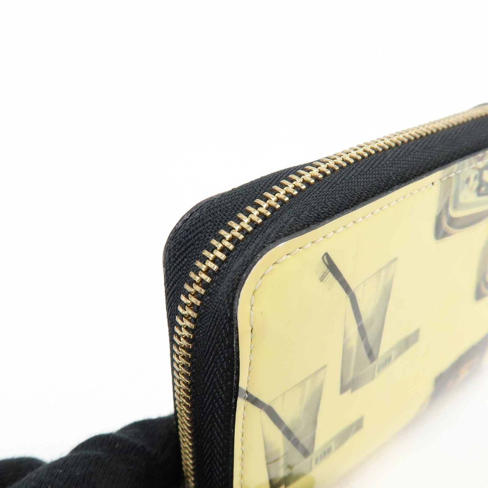 Louis Vuitton Vernis Nicolas Ghesquiere Zippy Coin Purse M50372