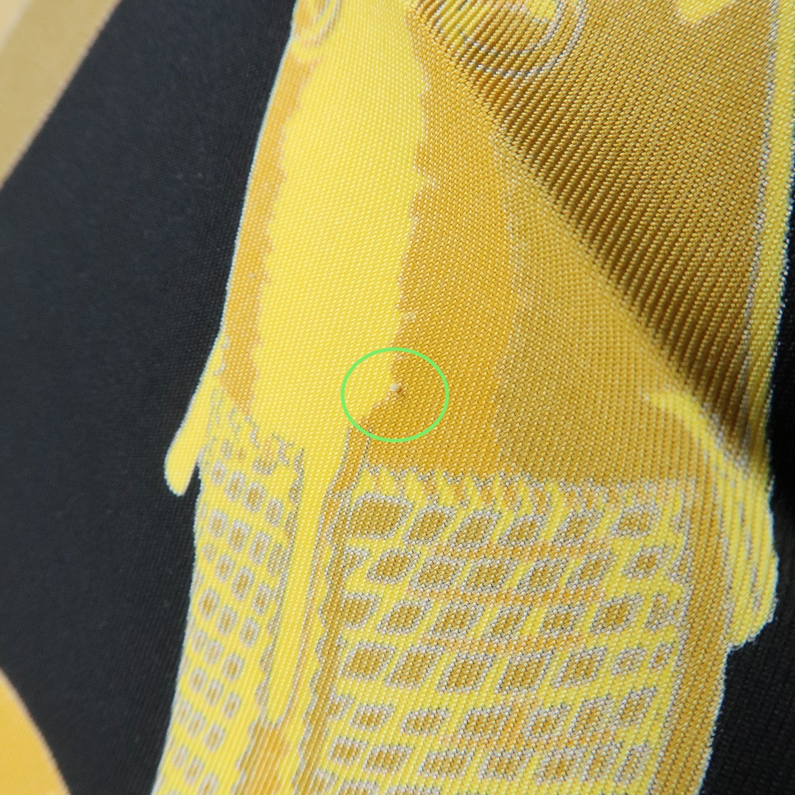 HERMES Carre 90 Silk 100% Scarf CUILLERS D'AFRIQUE Black Gold