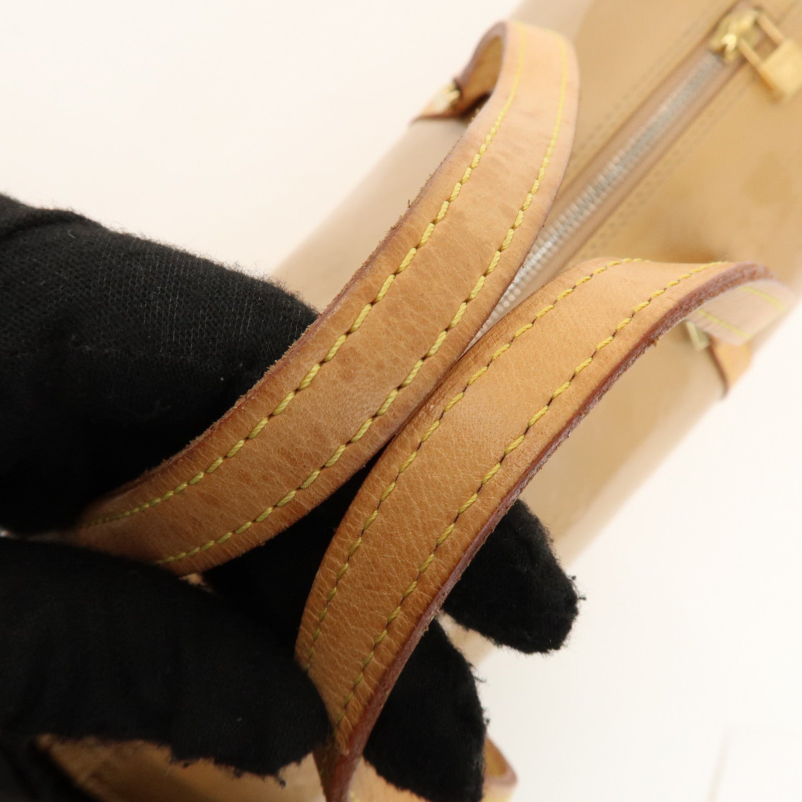Louis Vuitton Monogram Vernis Bedford Hand Bag Noisette M91329