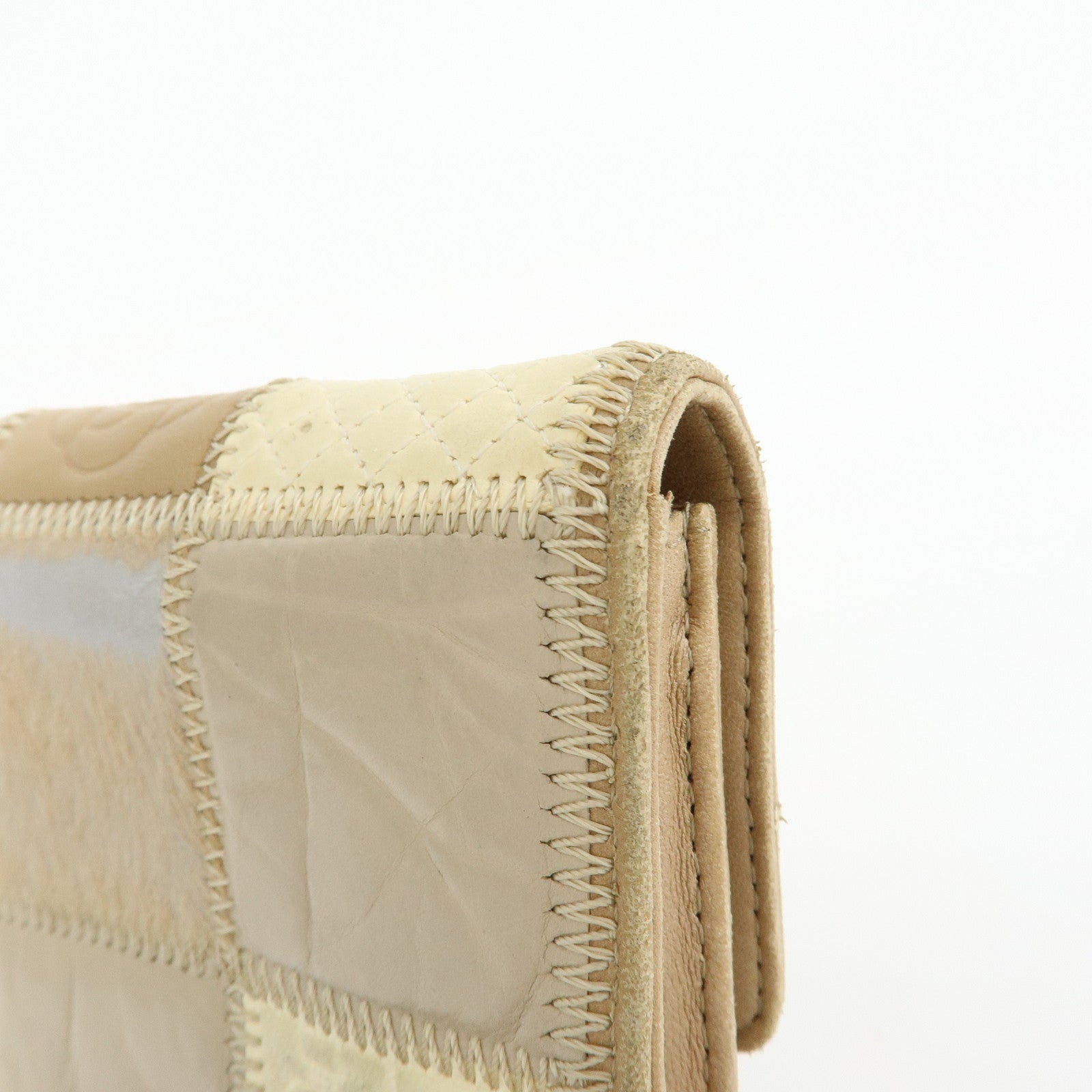 CHANEL Icon Line Unborn Calf Leather Patchwork Compact Wallet Beige