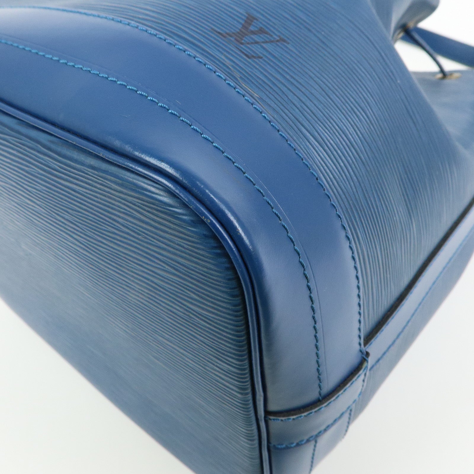 Louis Vuitton Epi Noe Leather Shoulder Bag Toledo Blue M44005