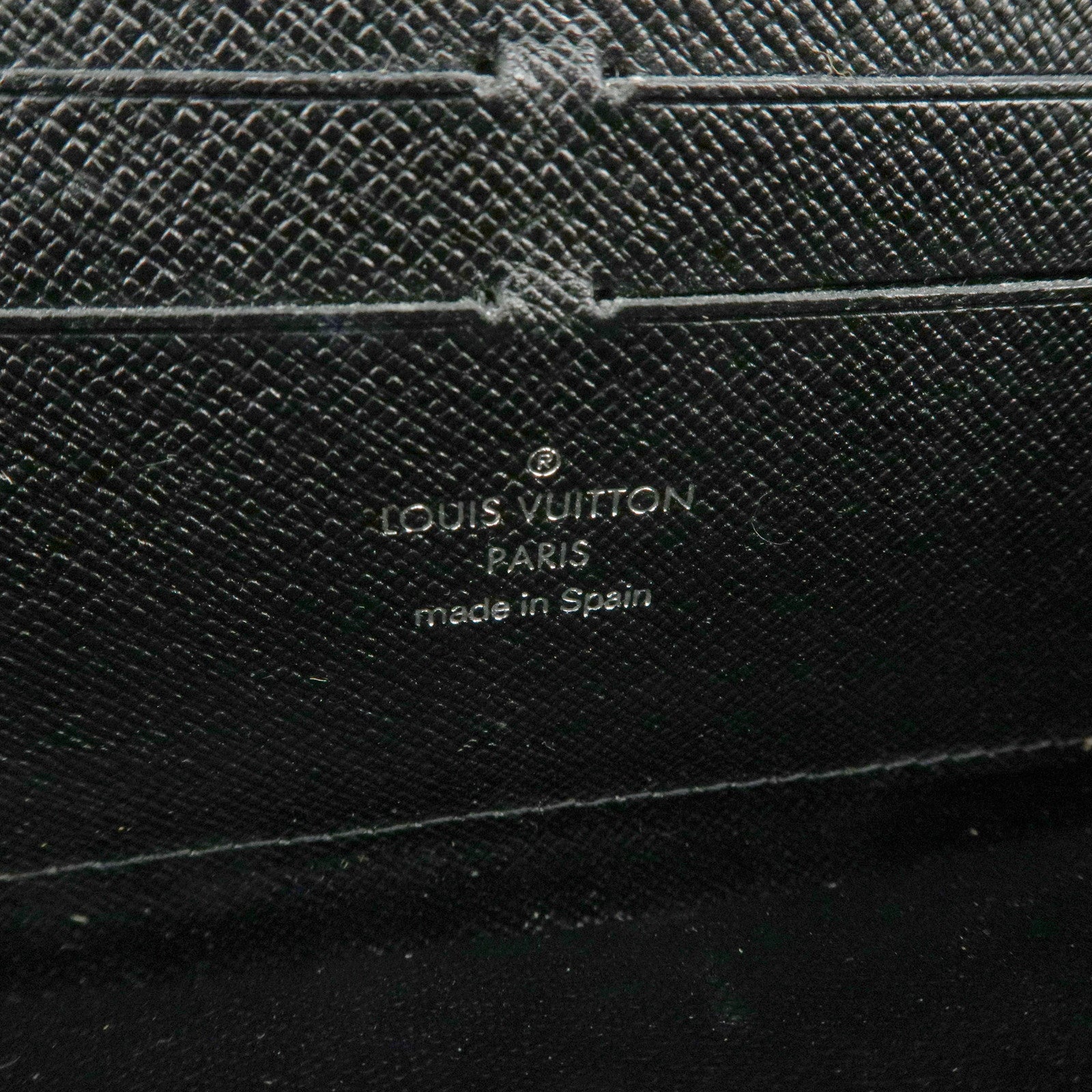 Louis Vuitton Epi leather Round Zippy Long Wallet Noir M60072