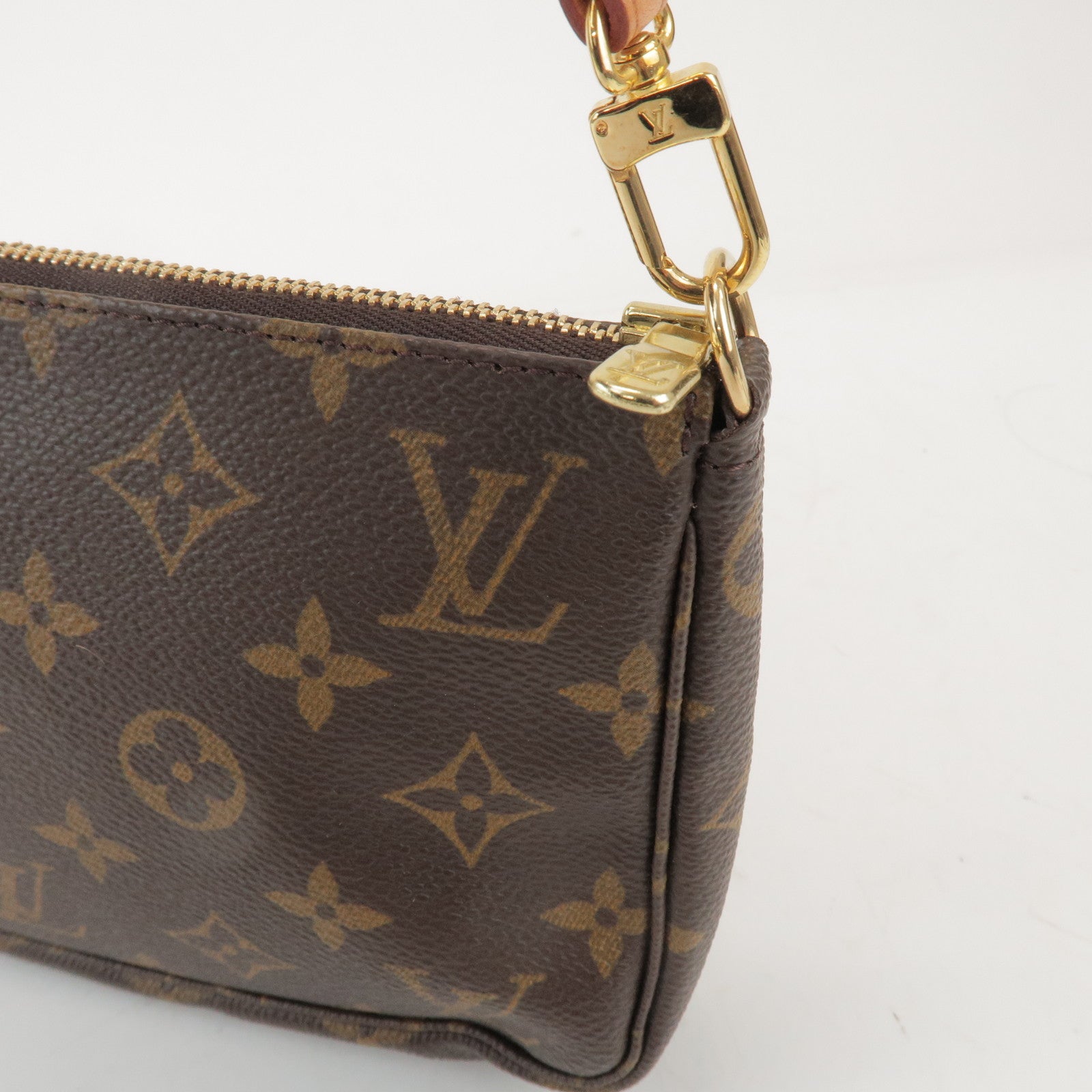 Louis Vuitton Monogram Pochette Accessoires Pouch Hand Bag M51980