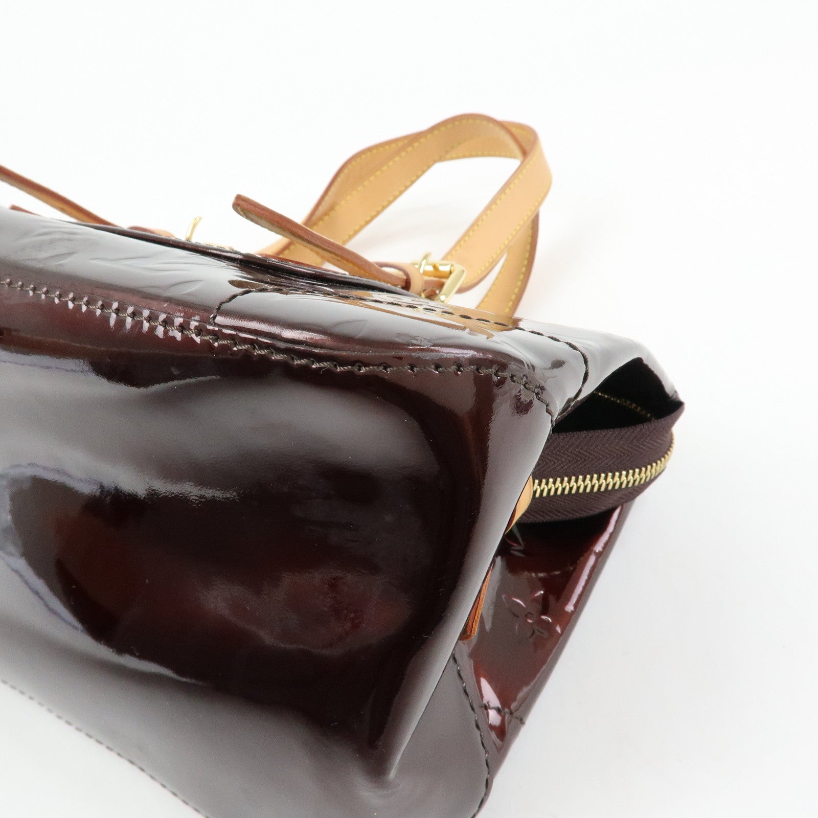 Louis Vuitton Monogram Vernis Rosewood Avenue Hand Bag M93510