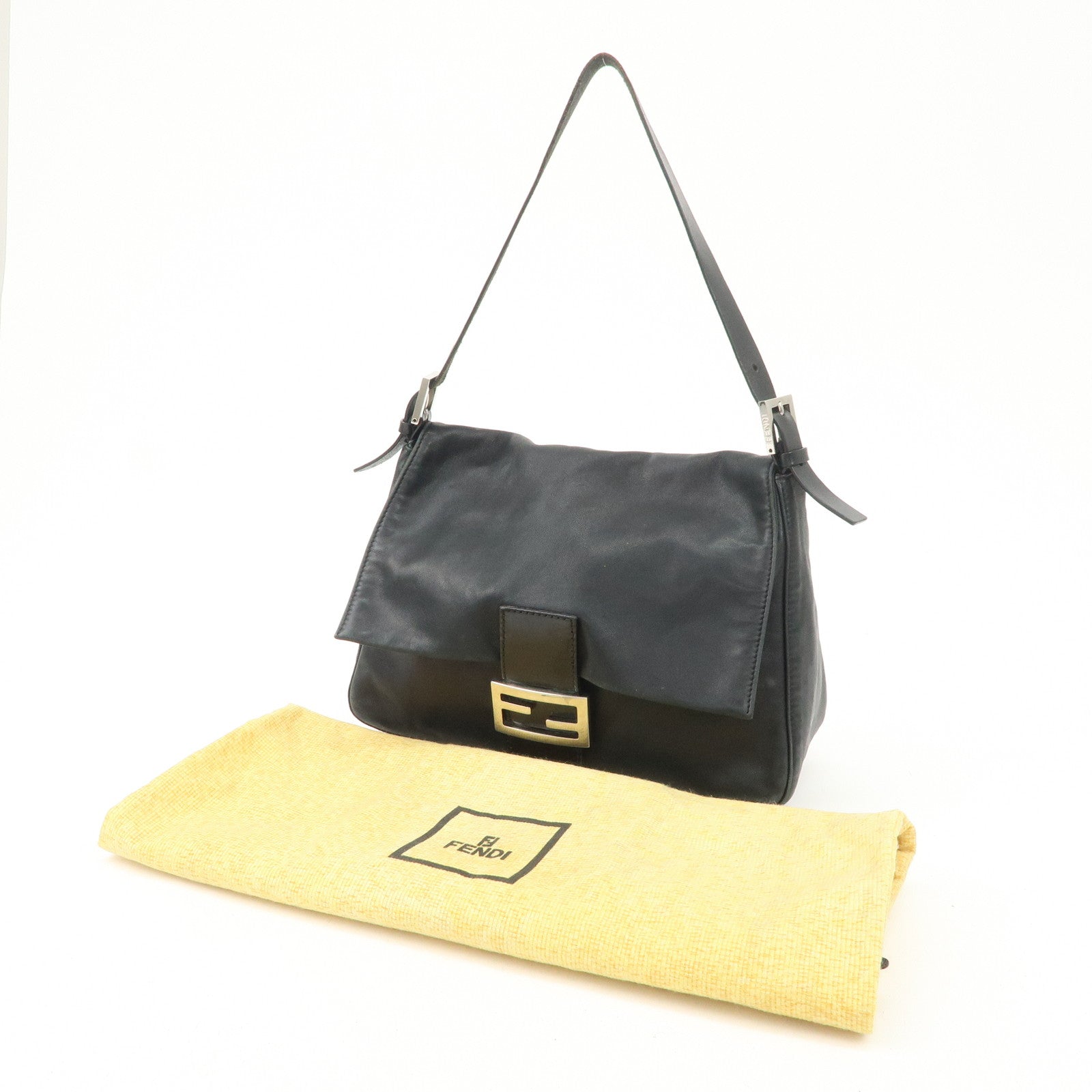 FENDI Mamma Baguette Leather Shoulder Bag Black 26325 Used
