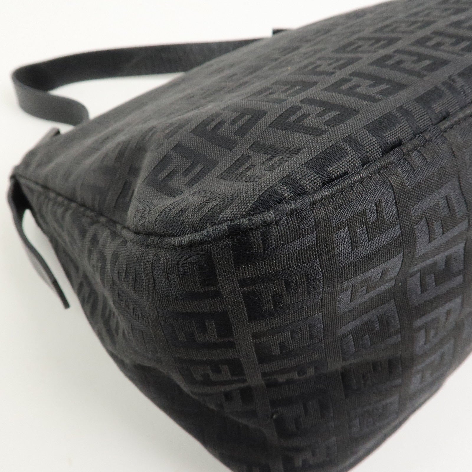 FENDI Mamma Baguette Zucchino Canvas Leather Shoulder Bag 8BR004