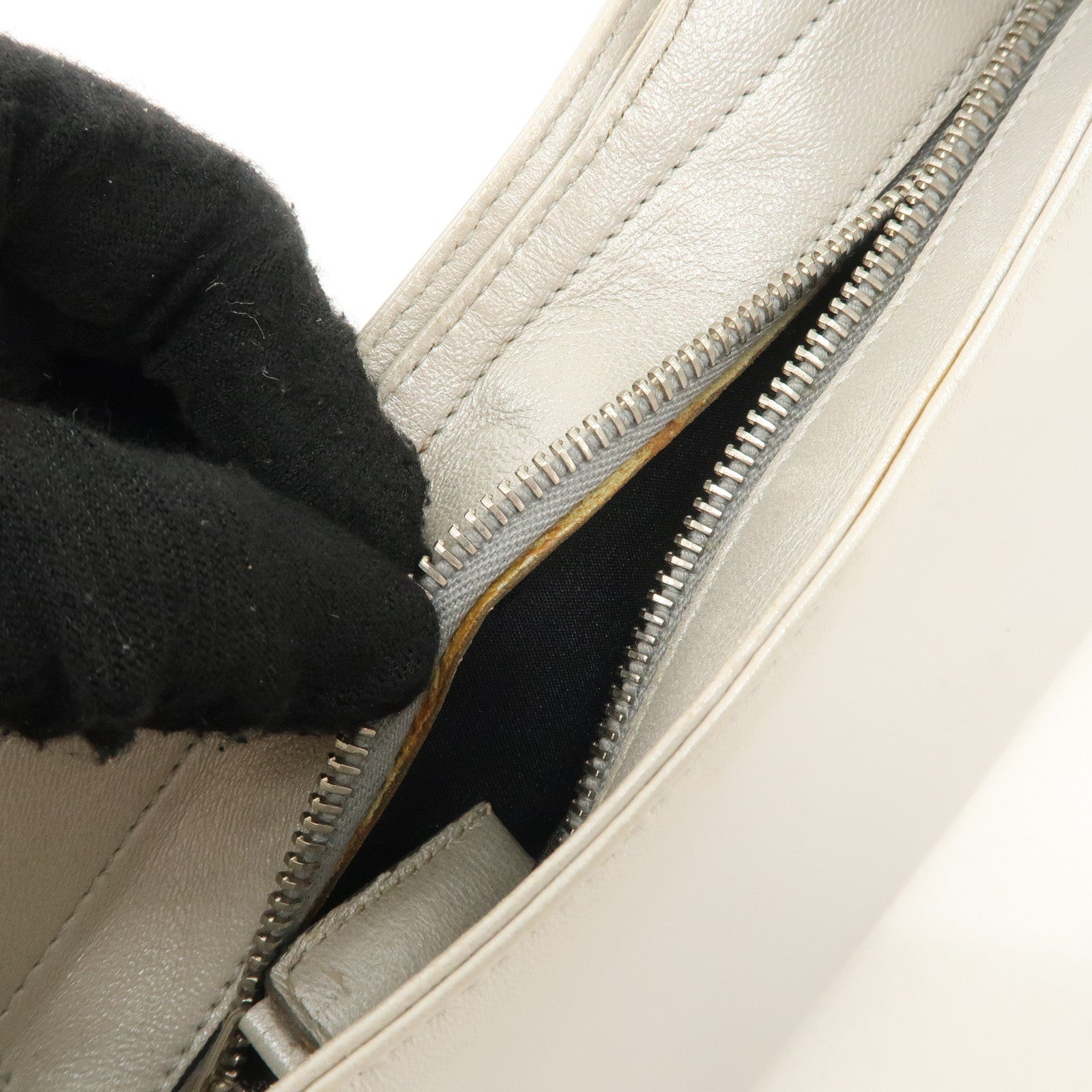 Ferragamo Gancini Leather Shoulder Bag Hand Bag Silver Used