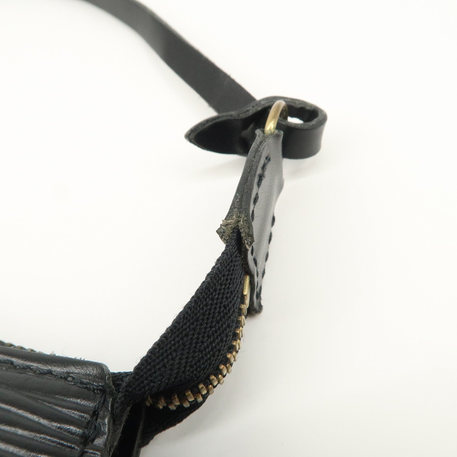 Louis Vuitton Epi Pochette Accessoires Pouch Noir Black M52952 Used