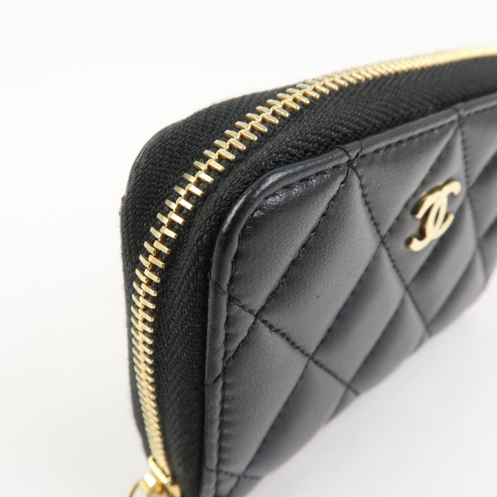 CHANEL Matelasse Lamb skin Classic Zippy Coin Case Black AP0216