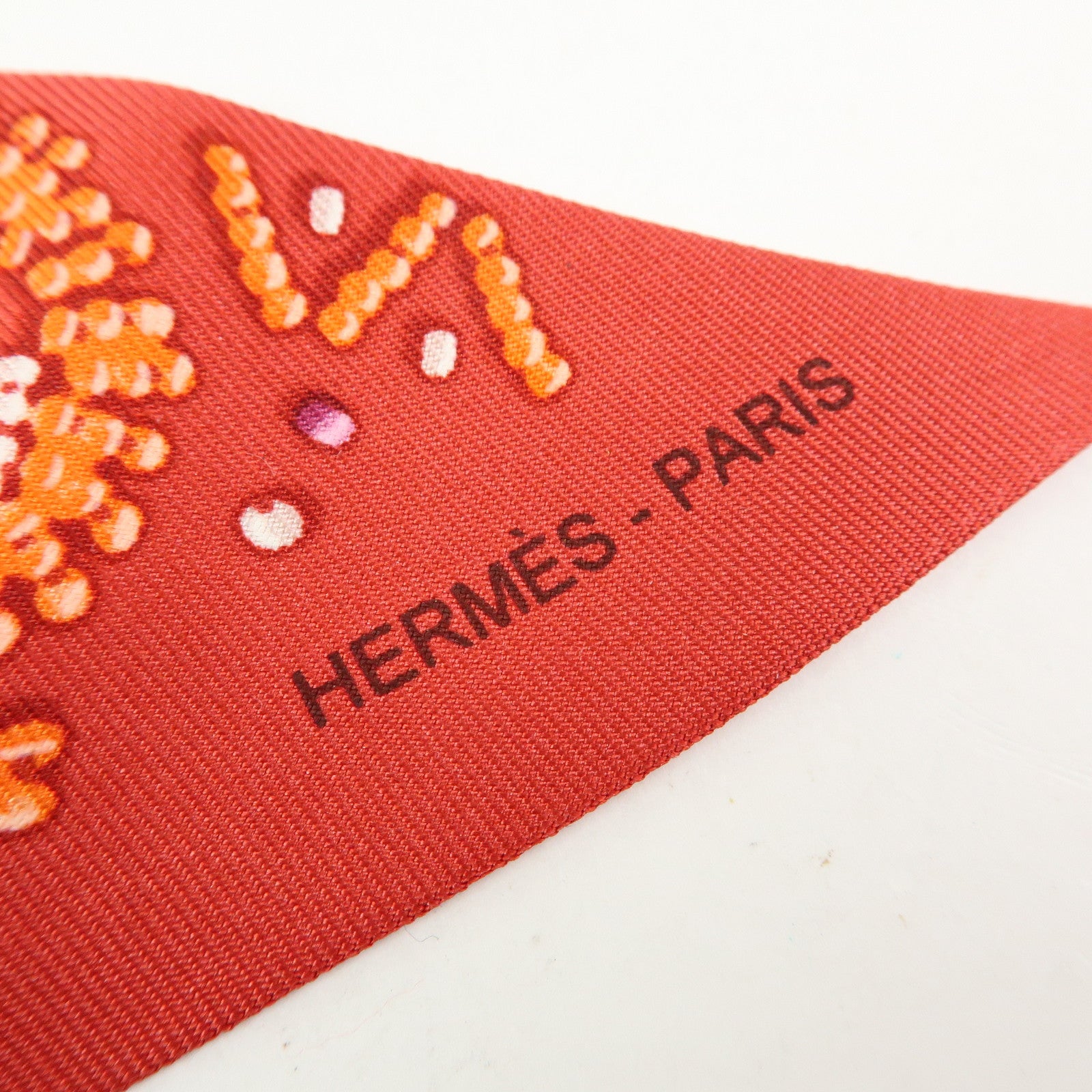 HERMES Twilly Silk 100% Scarf KELLY EN PERLES Red