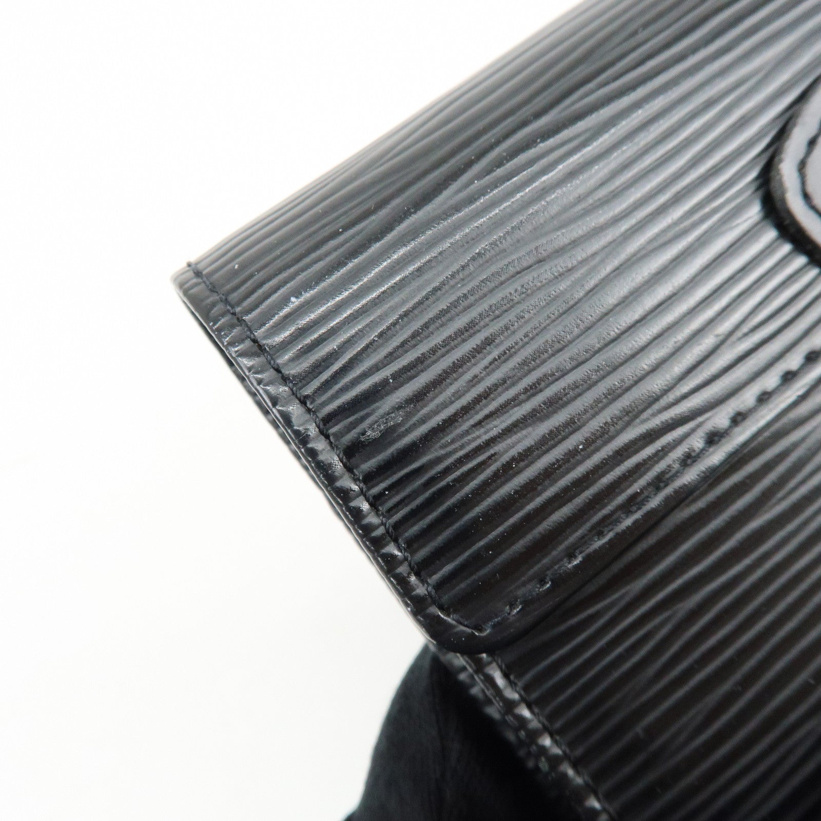 Louis Vuitton Epi Portefeuille Koala Compact Wallet Noir M58012