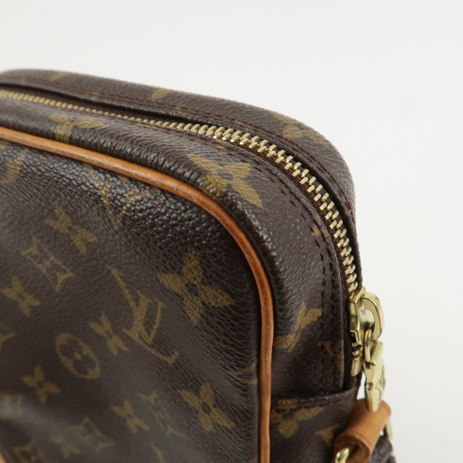 Louis Vuitton Monogram Amazone Shoulder Bag Crossbody Bag M45236