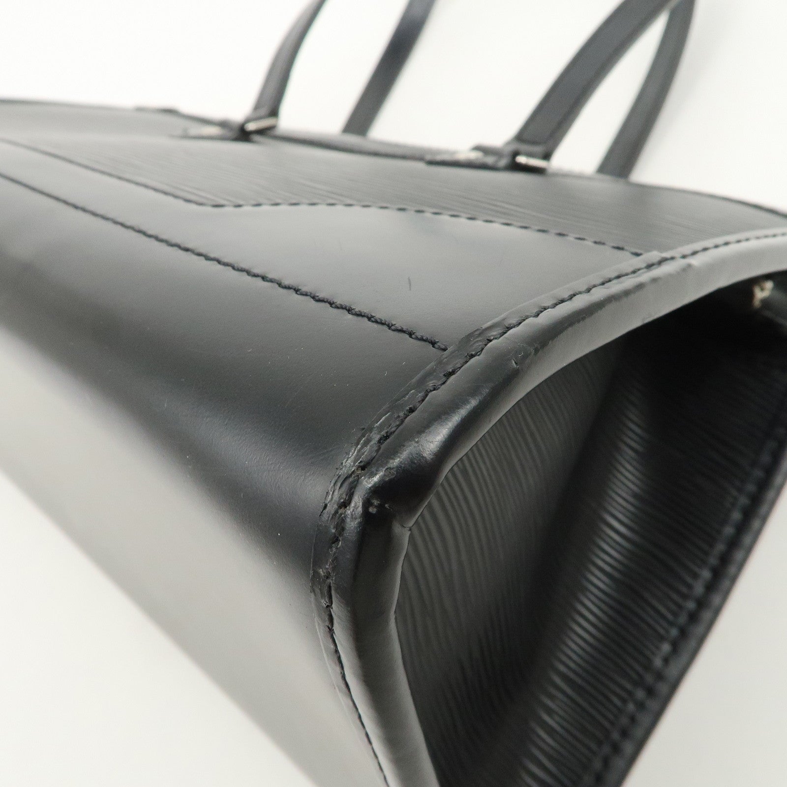 Louis Vuitton Epi Leather Madeleine PM Hand Bag Noir Black M59332