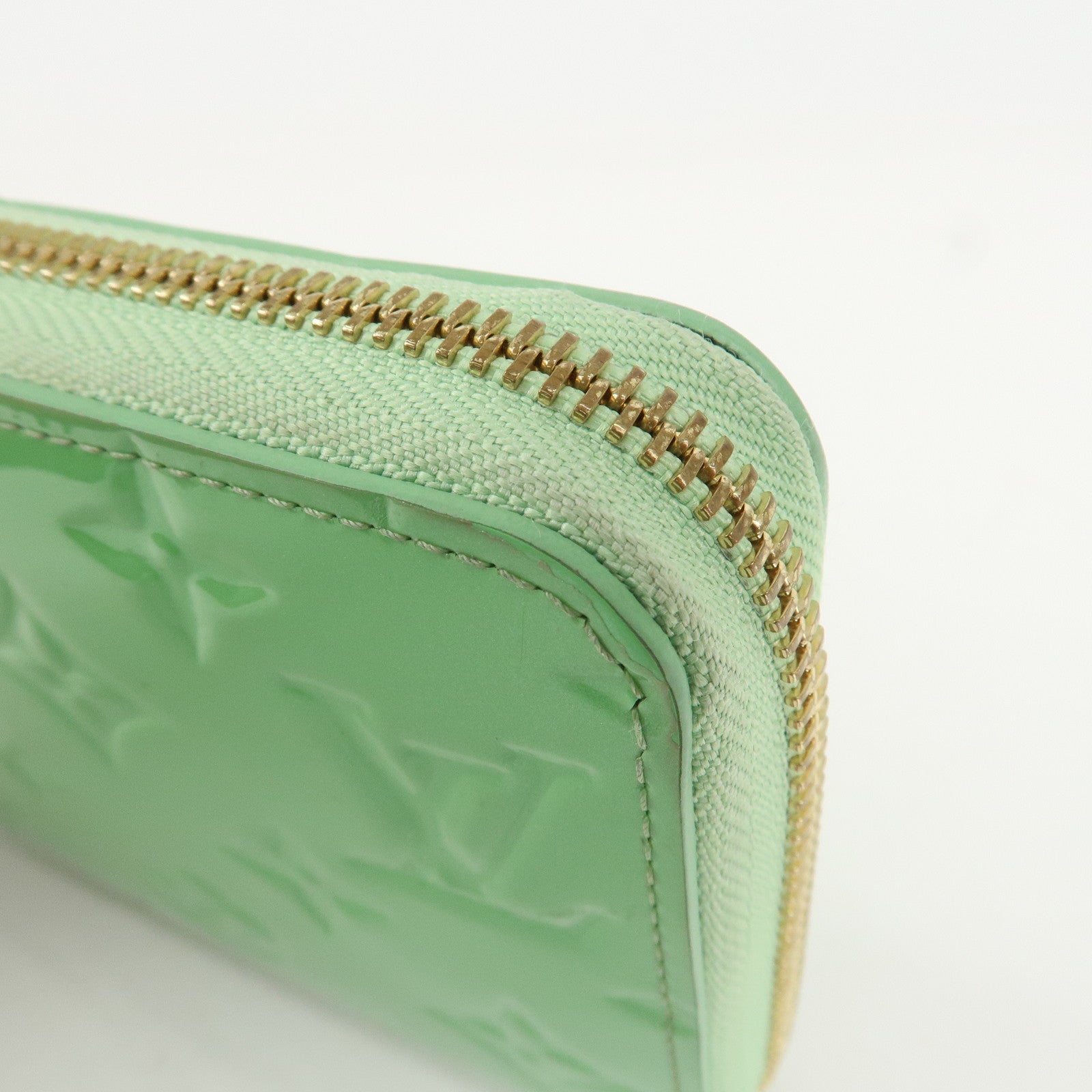 Louis Vuitton Monogram Vernis Zippy Wallet Light Green M82065 Used