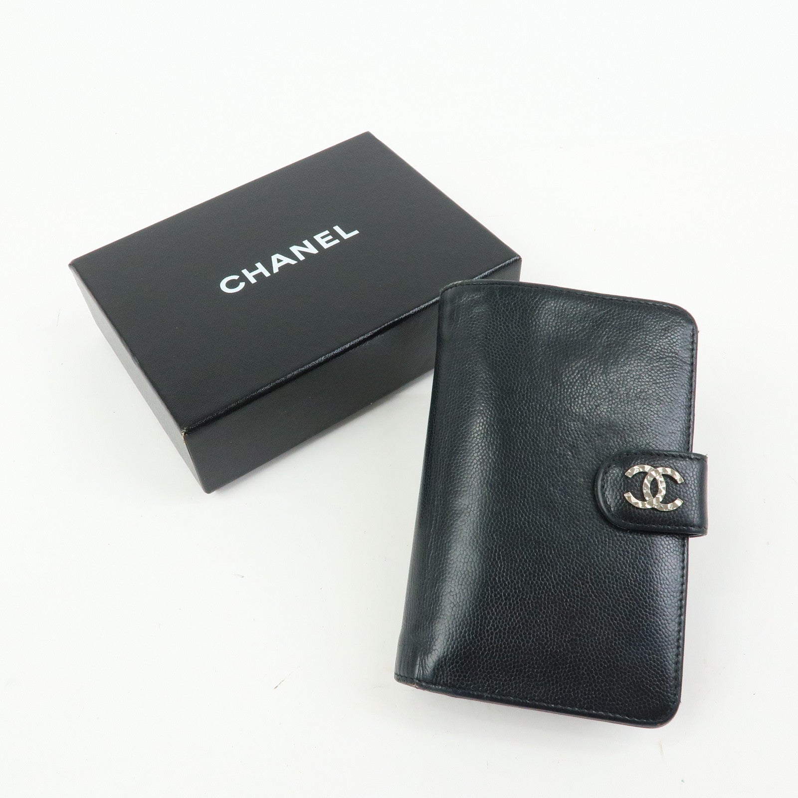 CHANEL COCO Mark Caviarskin Bi-fold Compact Wallet Black