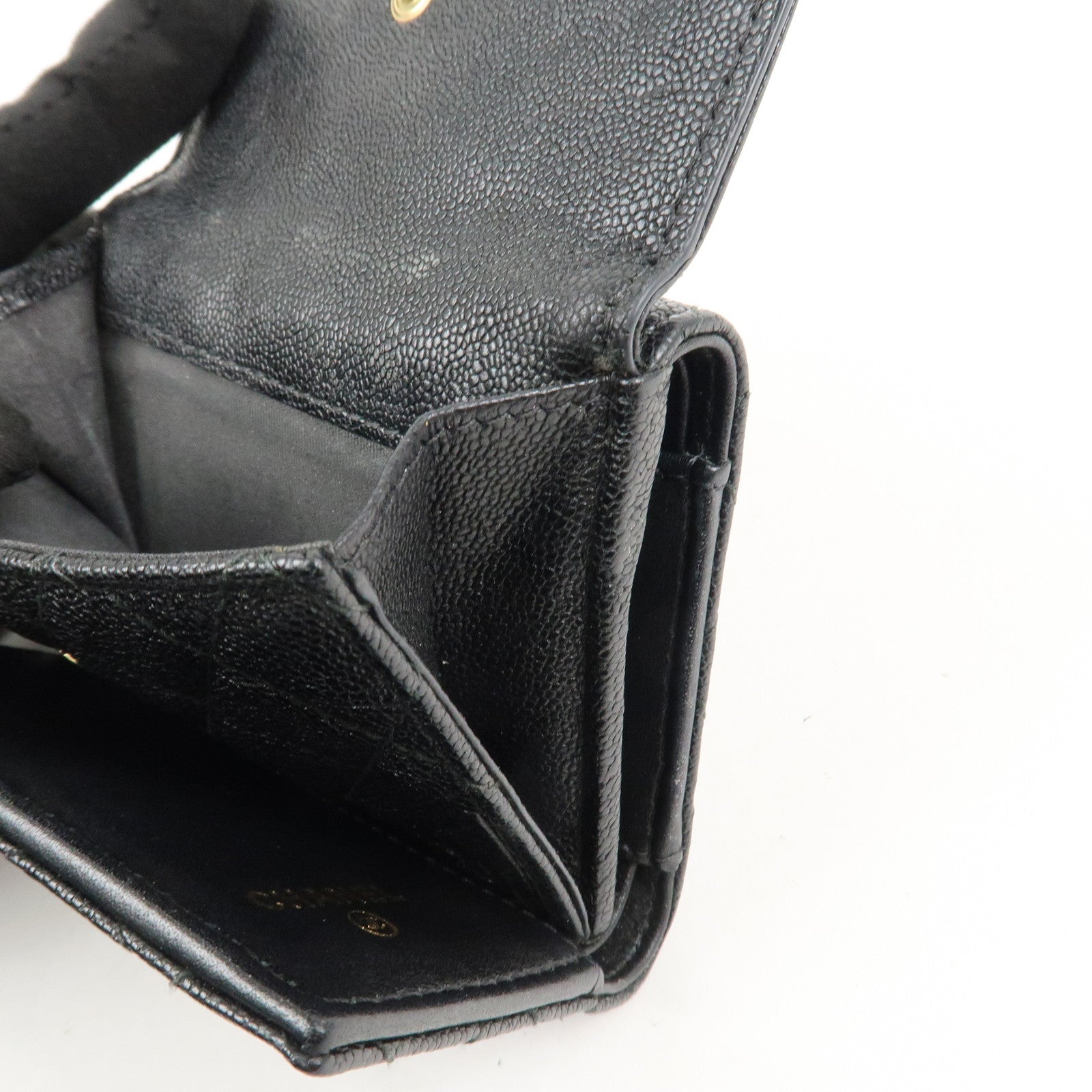 CHANEL Boy CHANEL Caviarskin Small Compact Wallet Black A84432