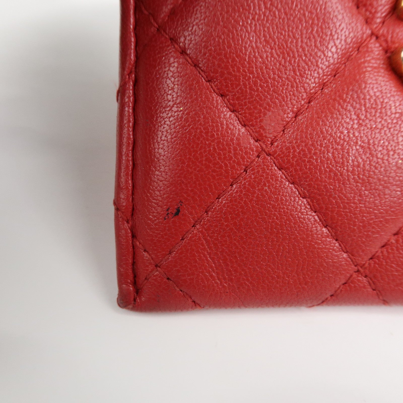 CHANEL COCO Mark Matelasse Lamb Skin Card Case Red