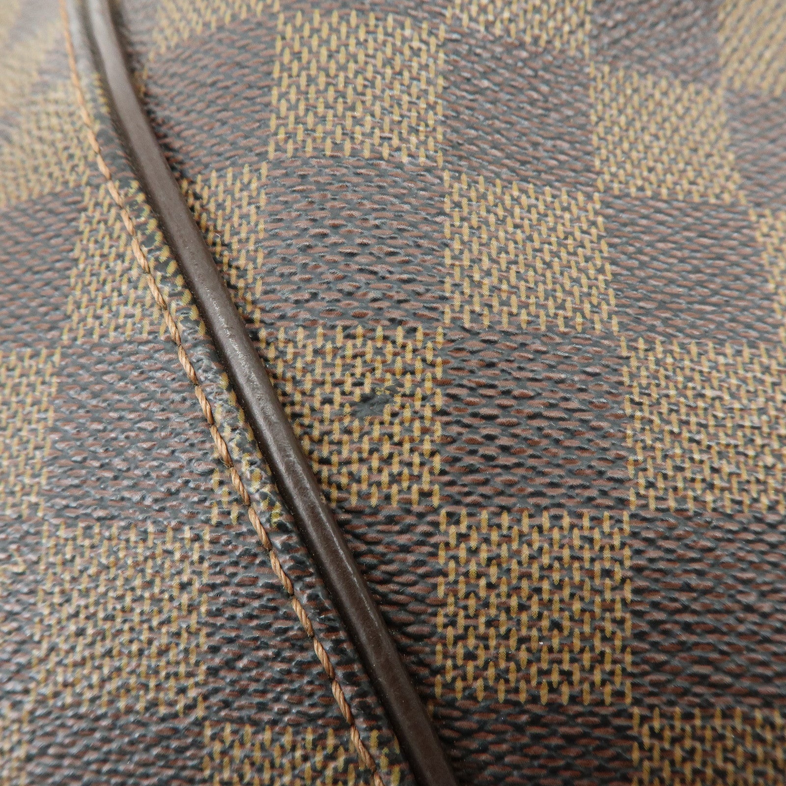 Louis Vuitton Damier Thames GM Shoulder Bag Brown N48181
