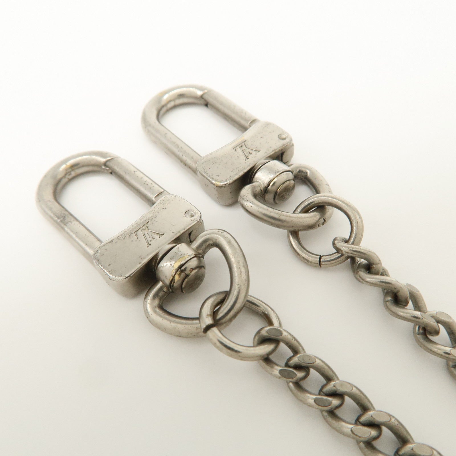 Louis Vuitton Metal Key Chain for Portefeuille Accordion Wallet