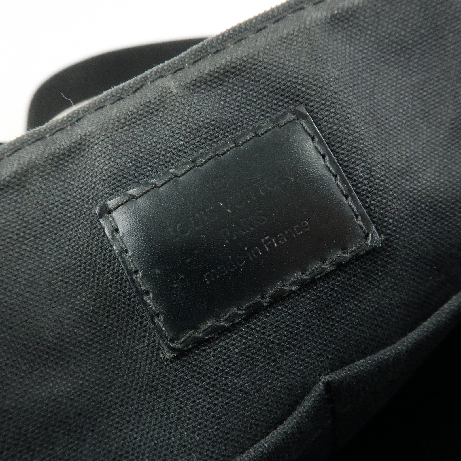 Louis Vuitton Damier Graphite District PM Shoulder Bag Noir N41260