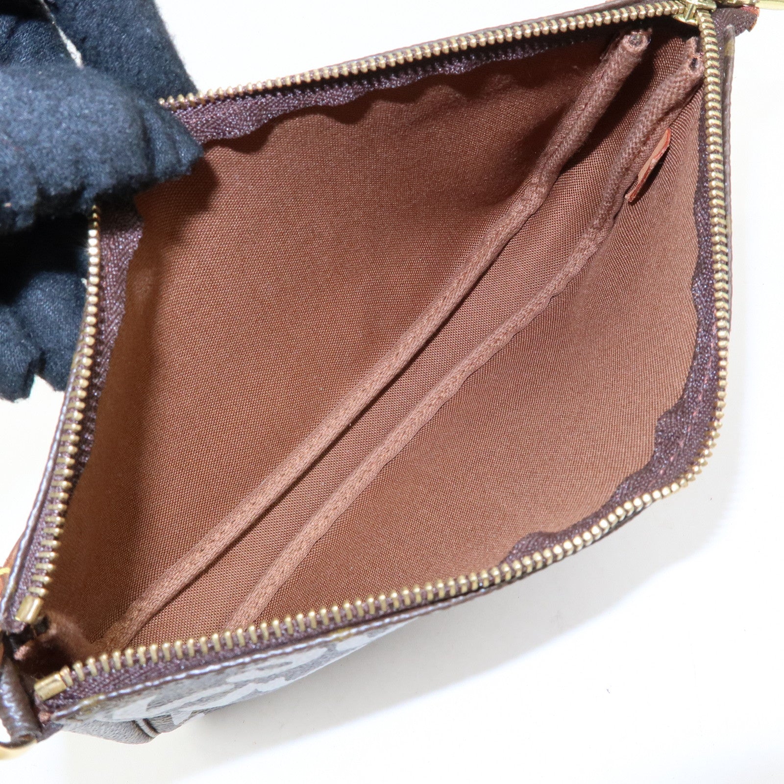 Louis Vuitton Monogram Graffiti Pochette Accessoires Pouch M92192