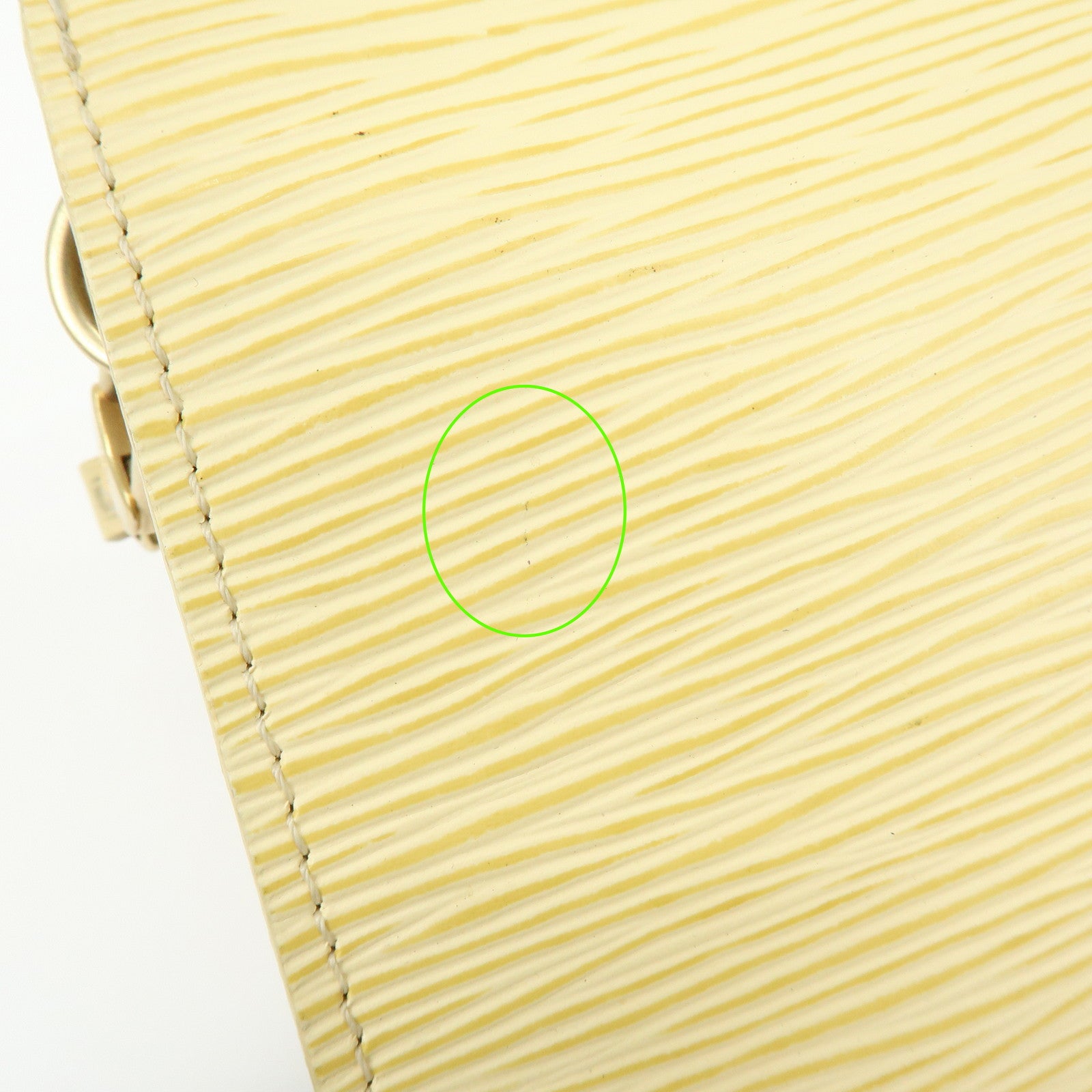 Louis Vuitton Epi Leather Pochette Accessoires Pouch Vanilla M5294A