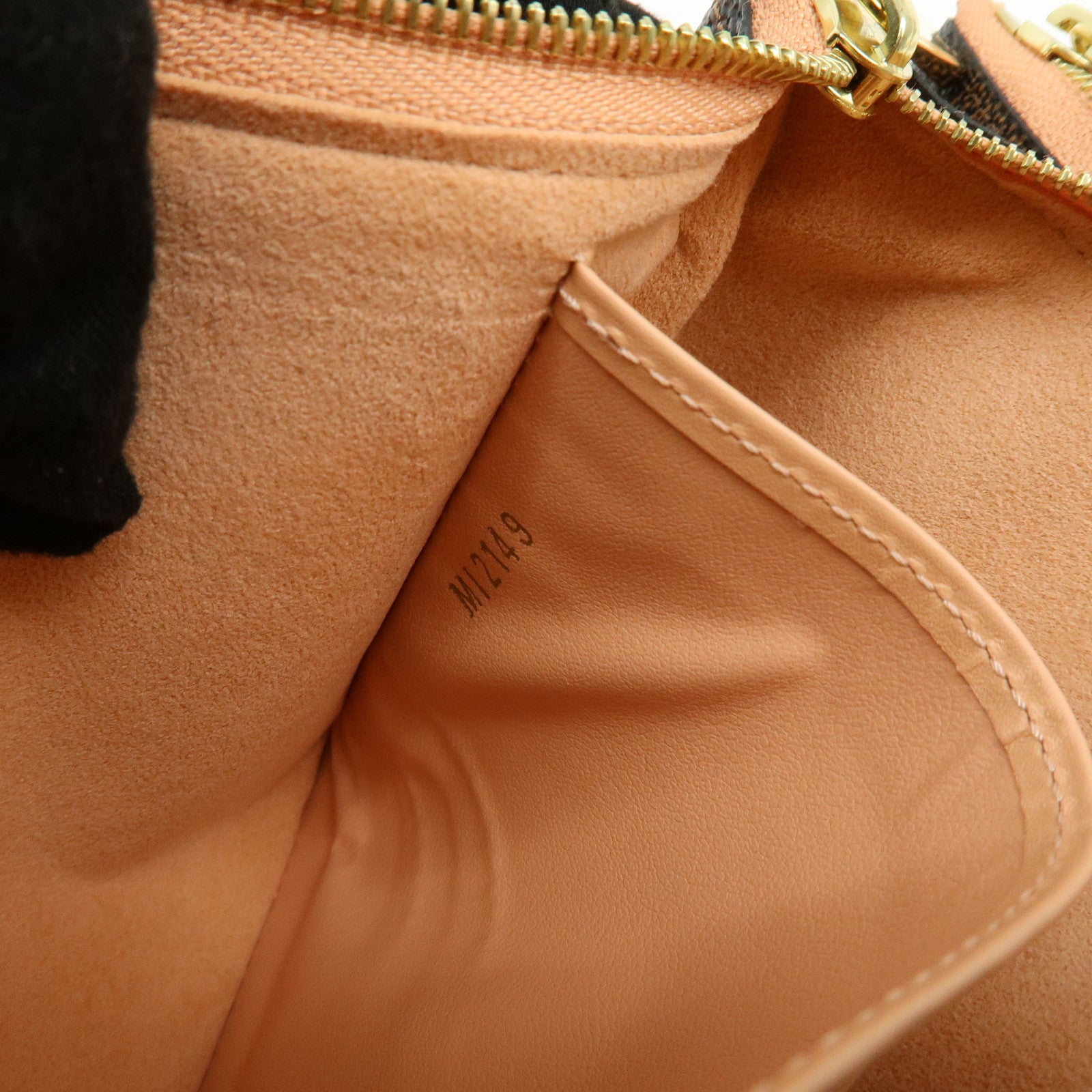 Louis Vuitton Damier Ebene Pochette Double Zip Rose BallerineN60254