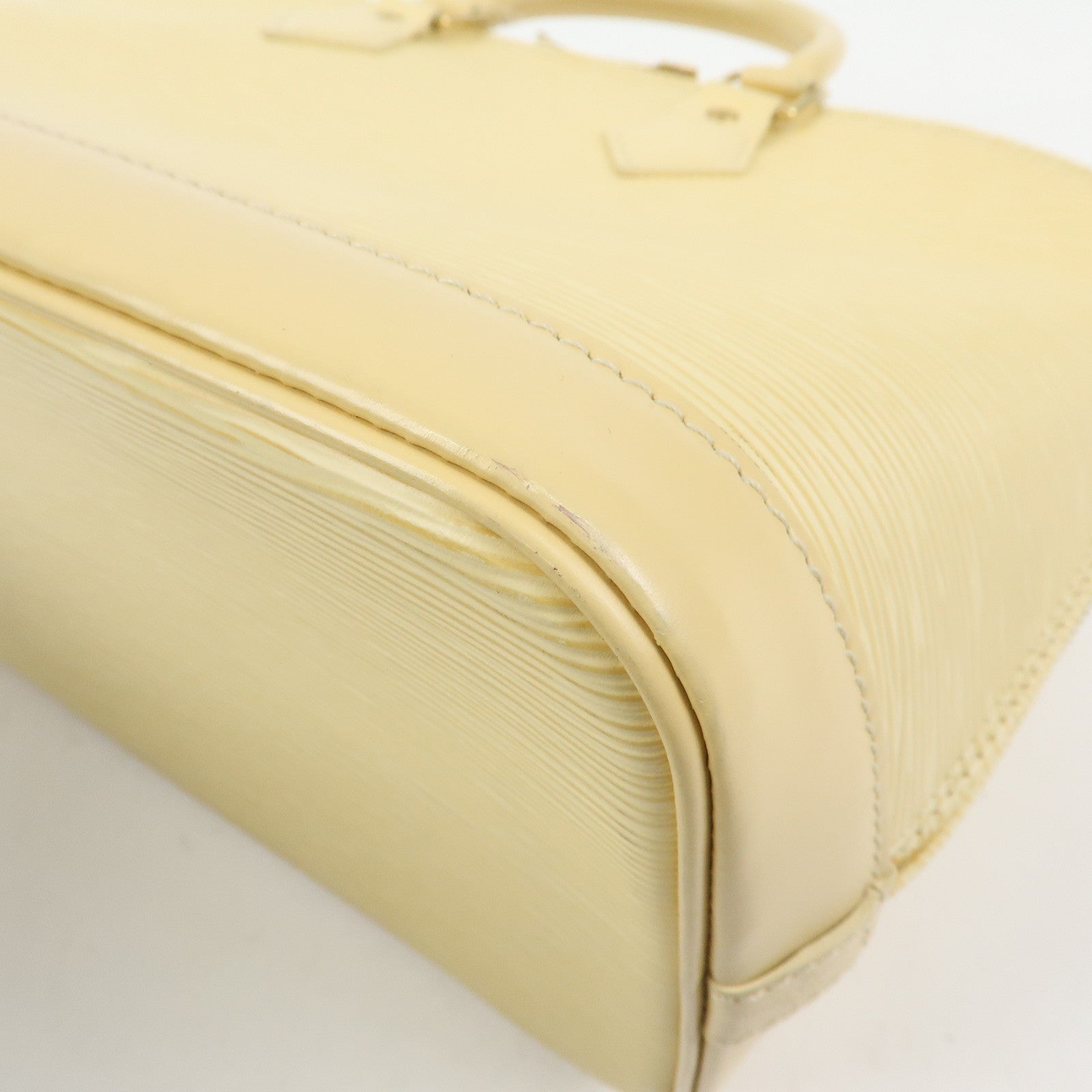 Louis Vuitton Alma Epi Leather Hand Bag Vanilla M5214A