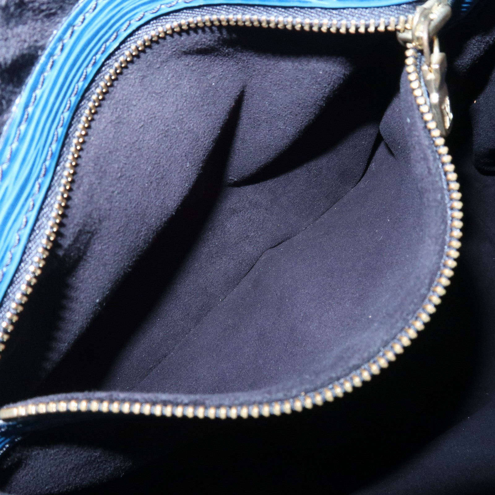 Louis Vuitton Epi Petit Noe Bi-color Shoulder Bag Noir Blue Ｍ44152