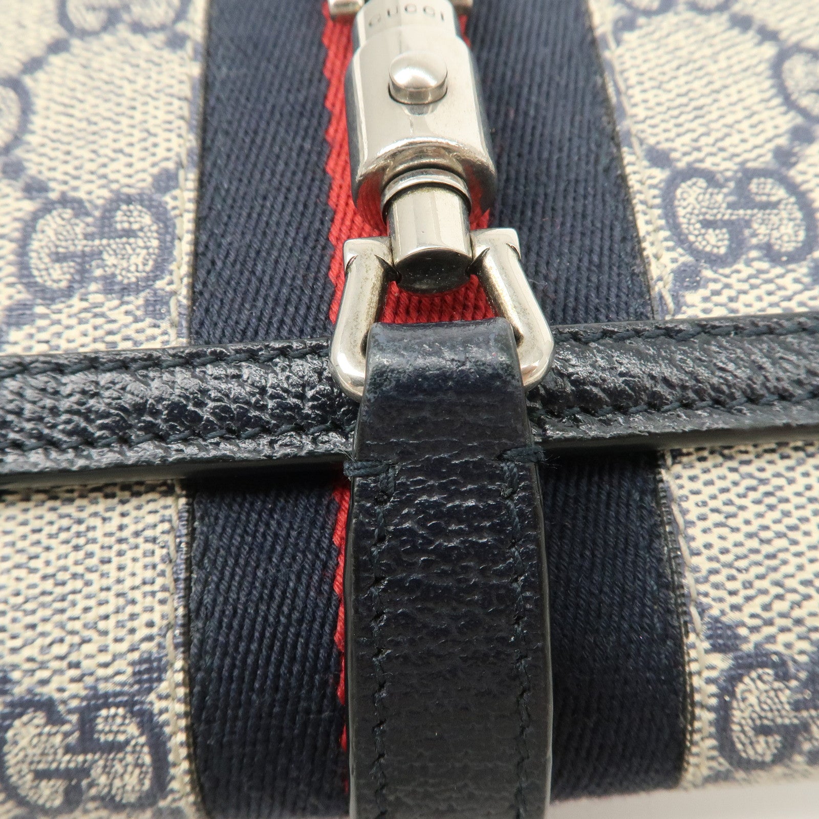 GUCCI New Jackie 1961 Sherry GG Supreme Chain Wallet Navy 652681