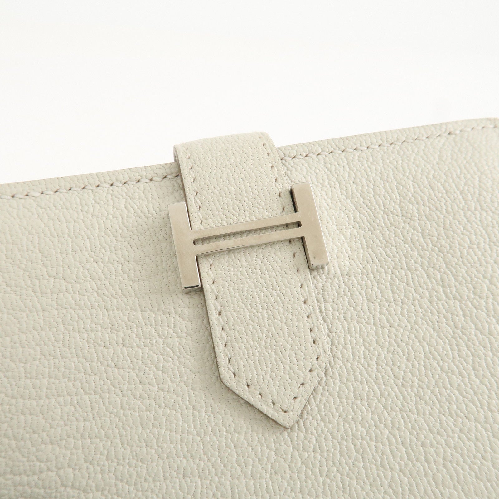 HERMES Bearn Chevre B Stamped Card Case Card Holder Craie