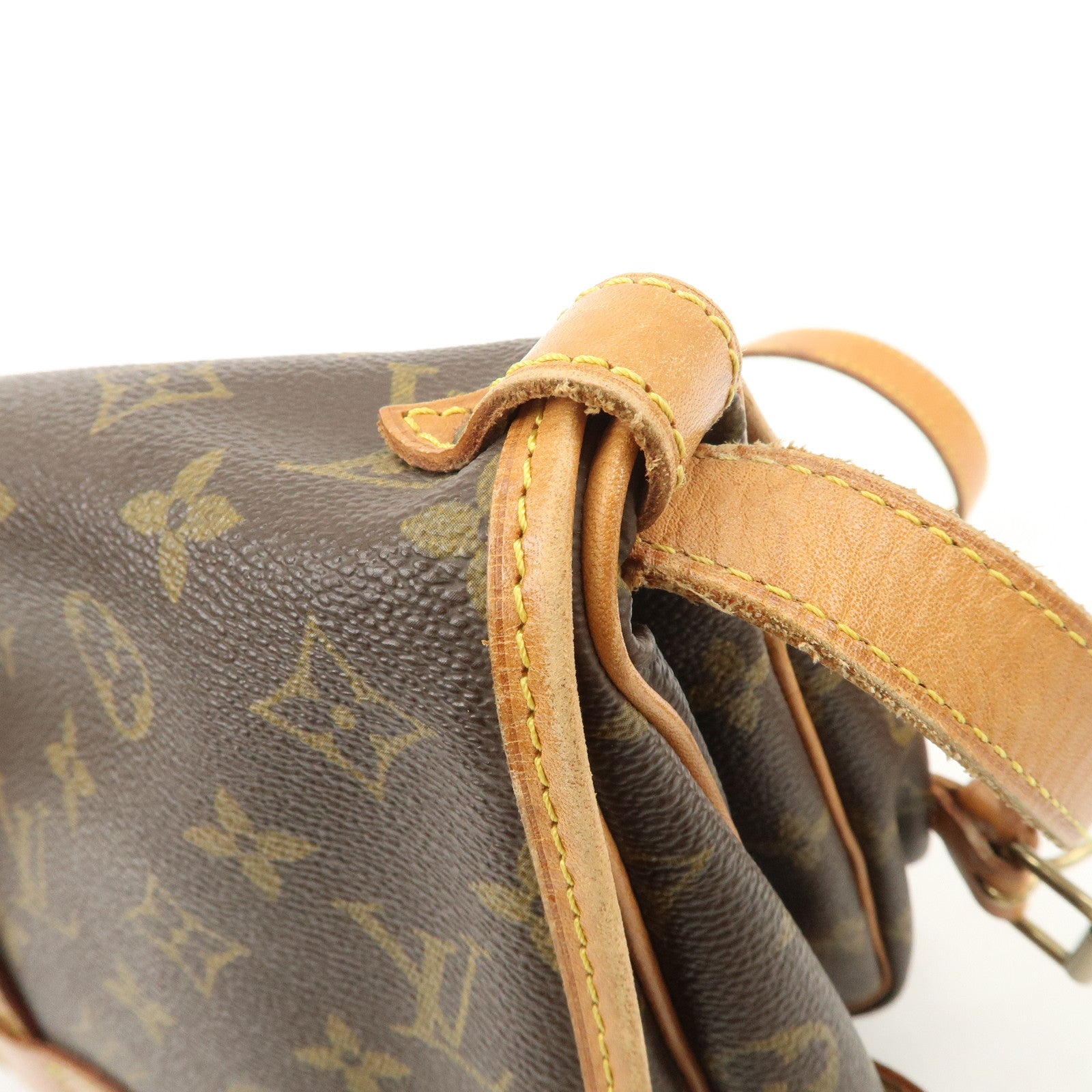 Louis Vuitton Monogram Saumur 30 Crossbody Bag Brown M42256 Used