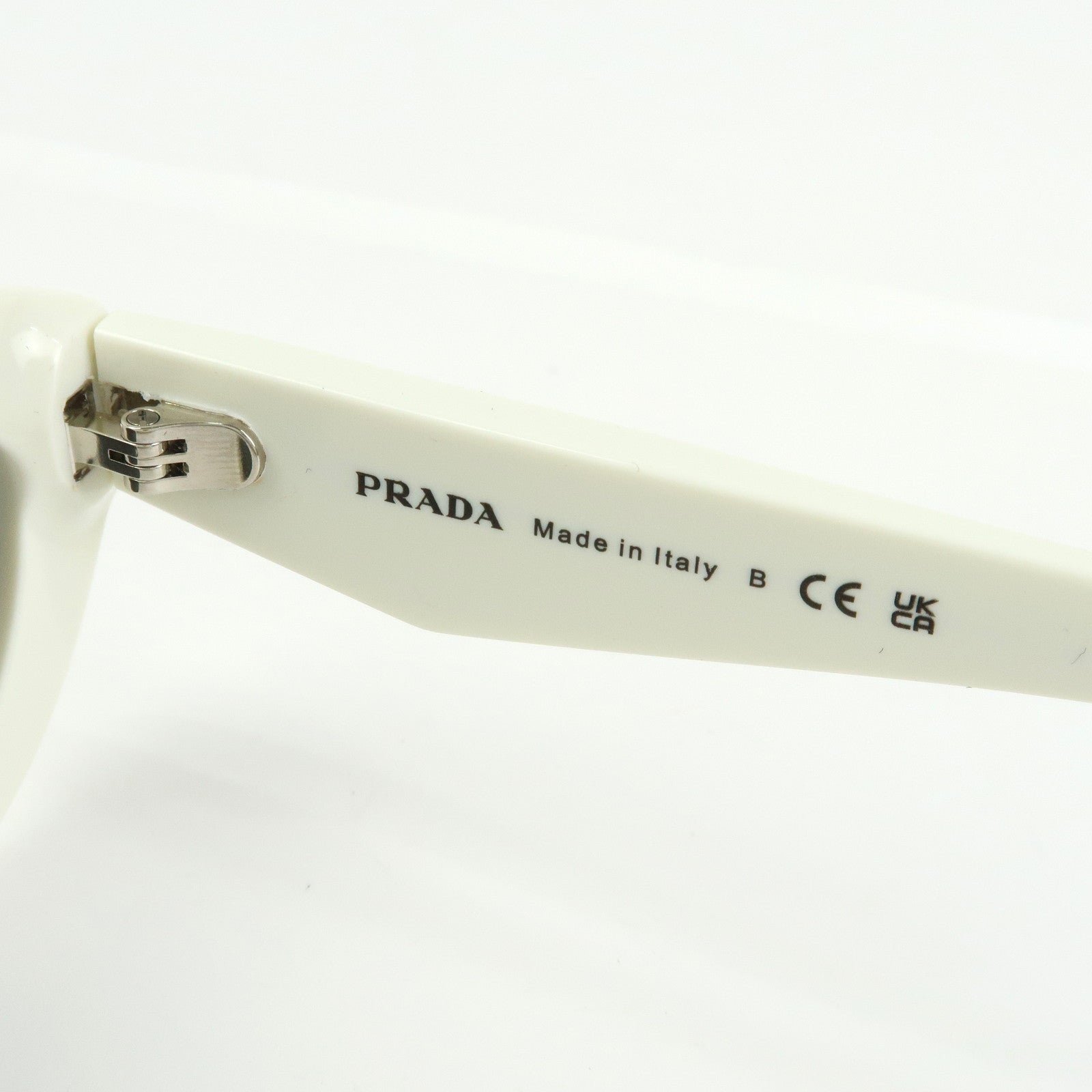 Prada Logo Plastic Sunglasses 55□16 White SPR 26Z