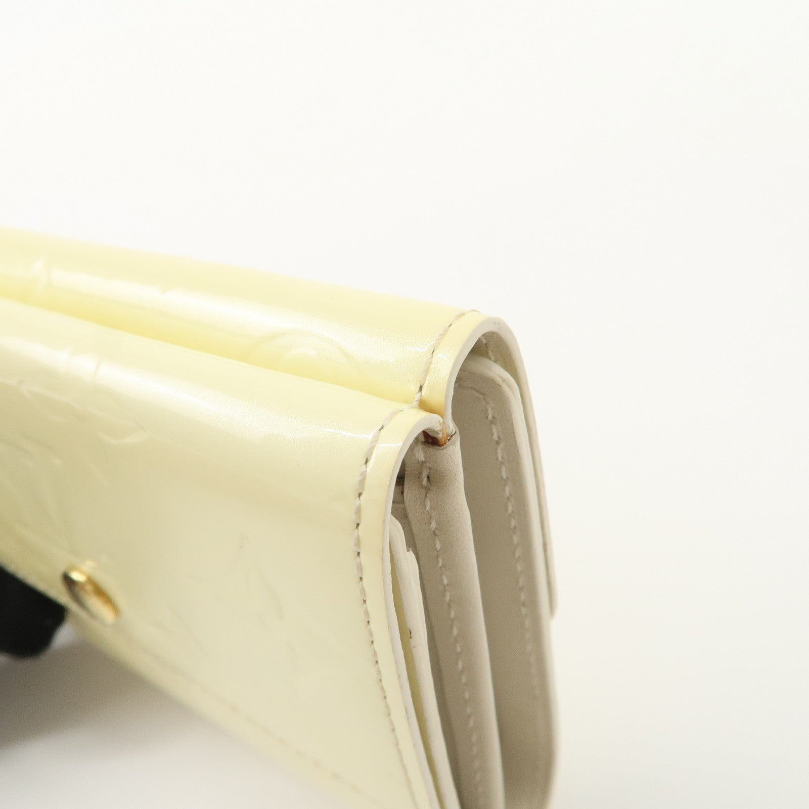 Louis Vuitton Monogram Vernis Porte Monnaie Couer Perle Compact Wallet M91351 Used